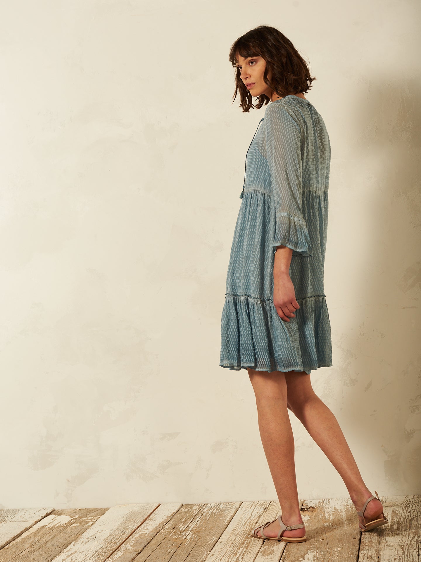 Kleid mit Volant