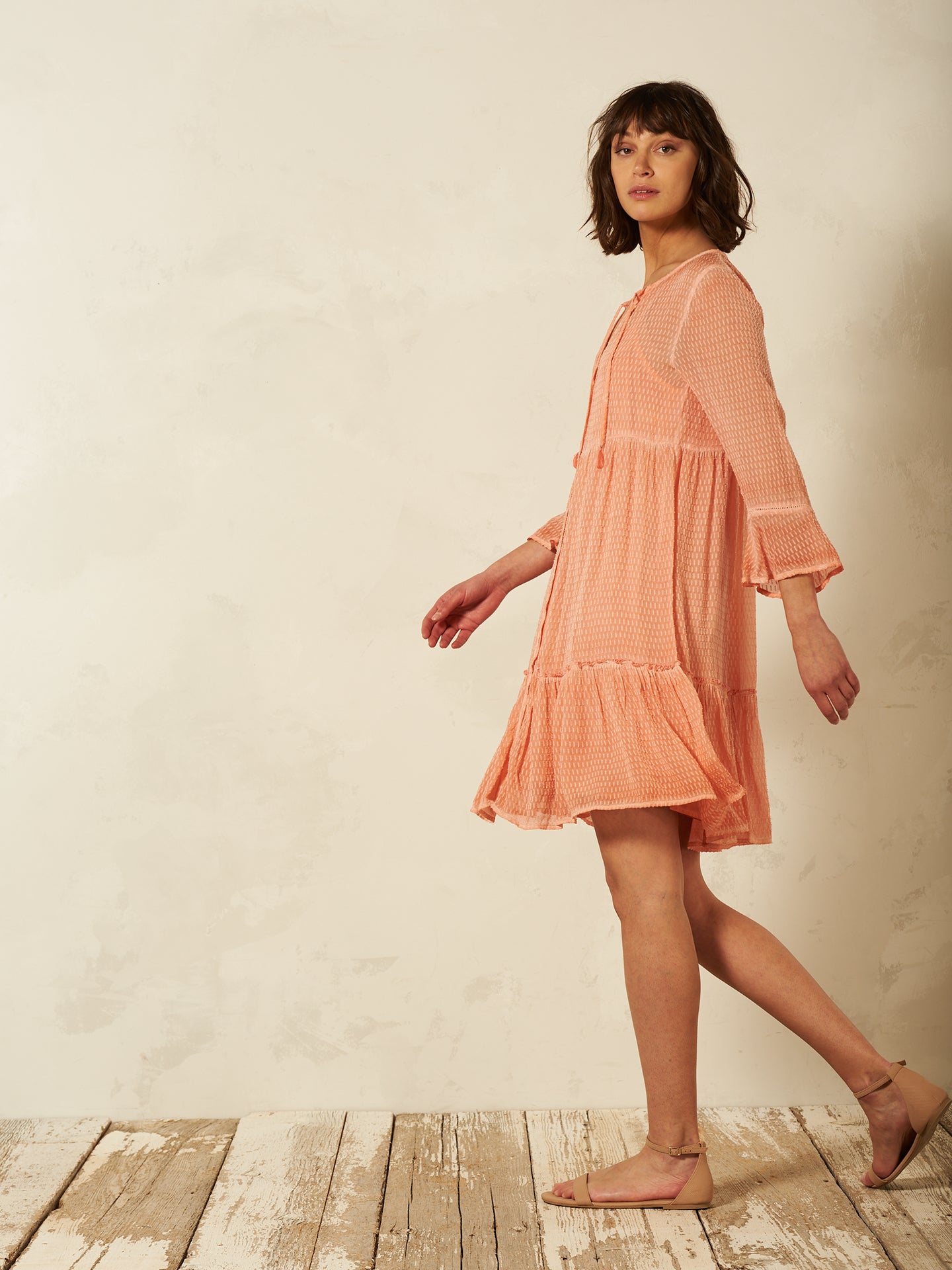 Kleid mit Volant