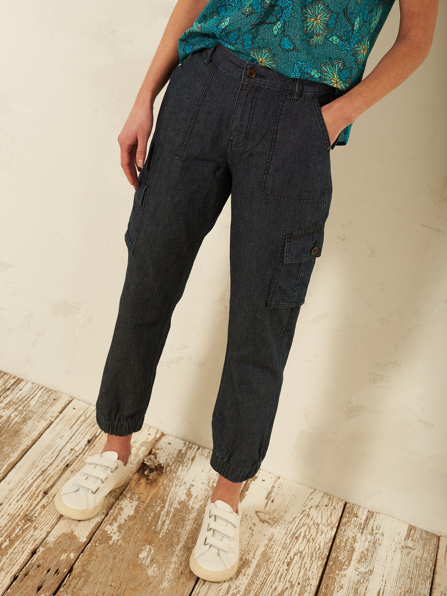 Hose Cargo