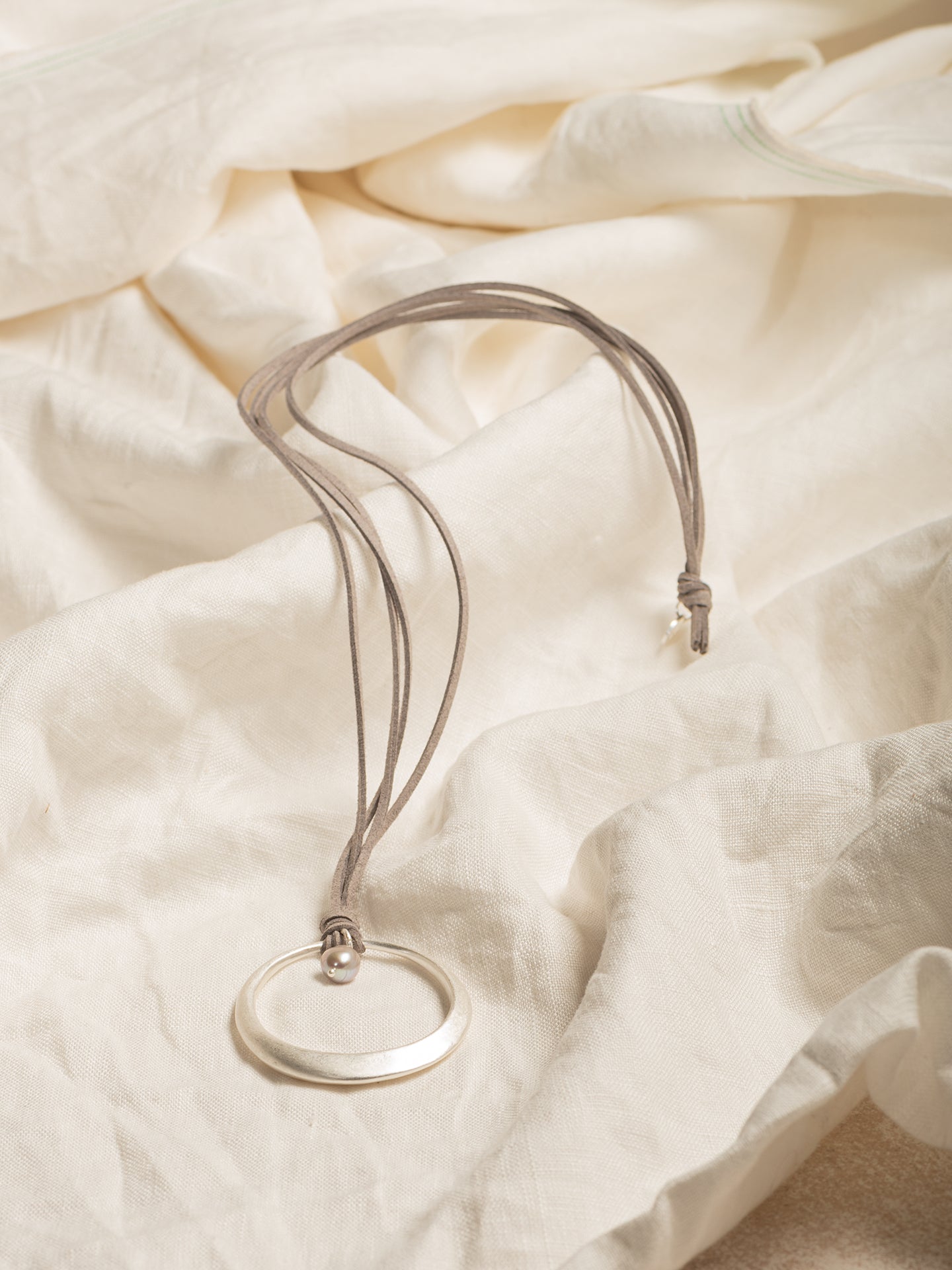 Collana con ciondolo
