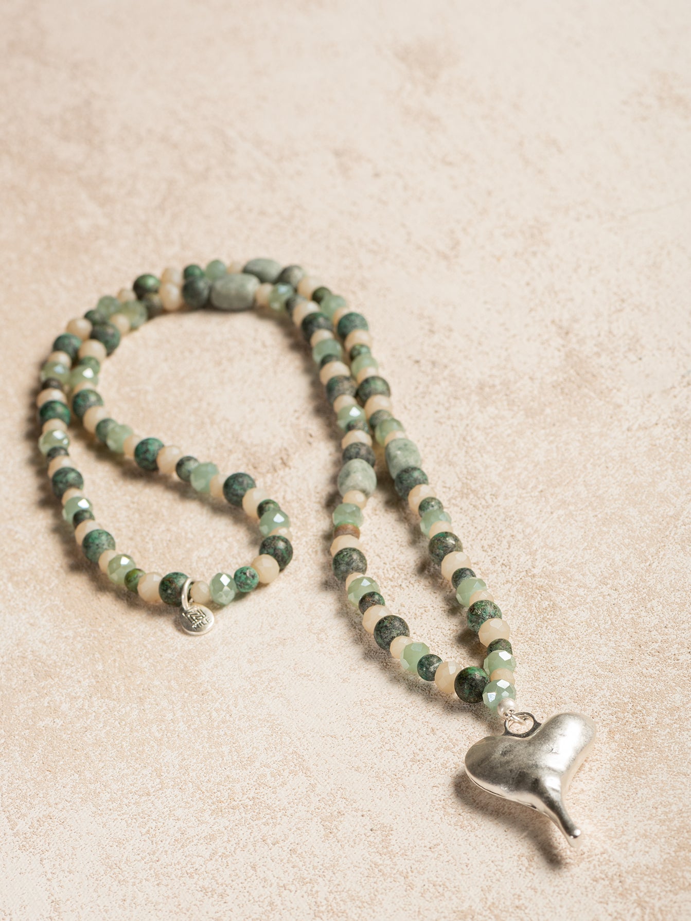 Collana con ciondolo