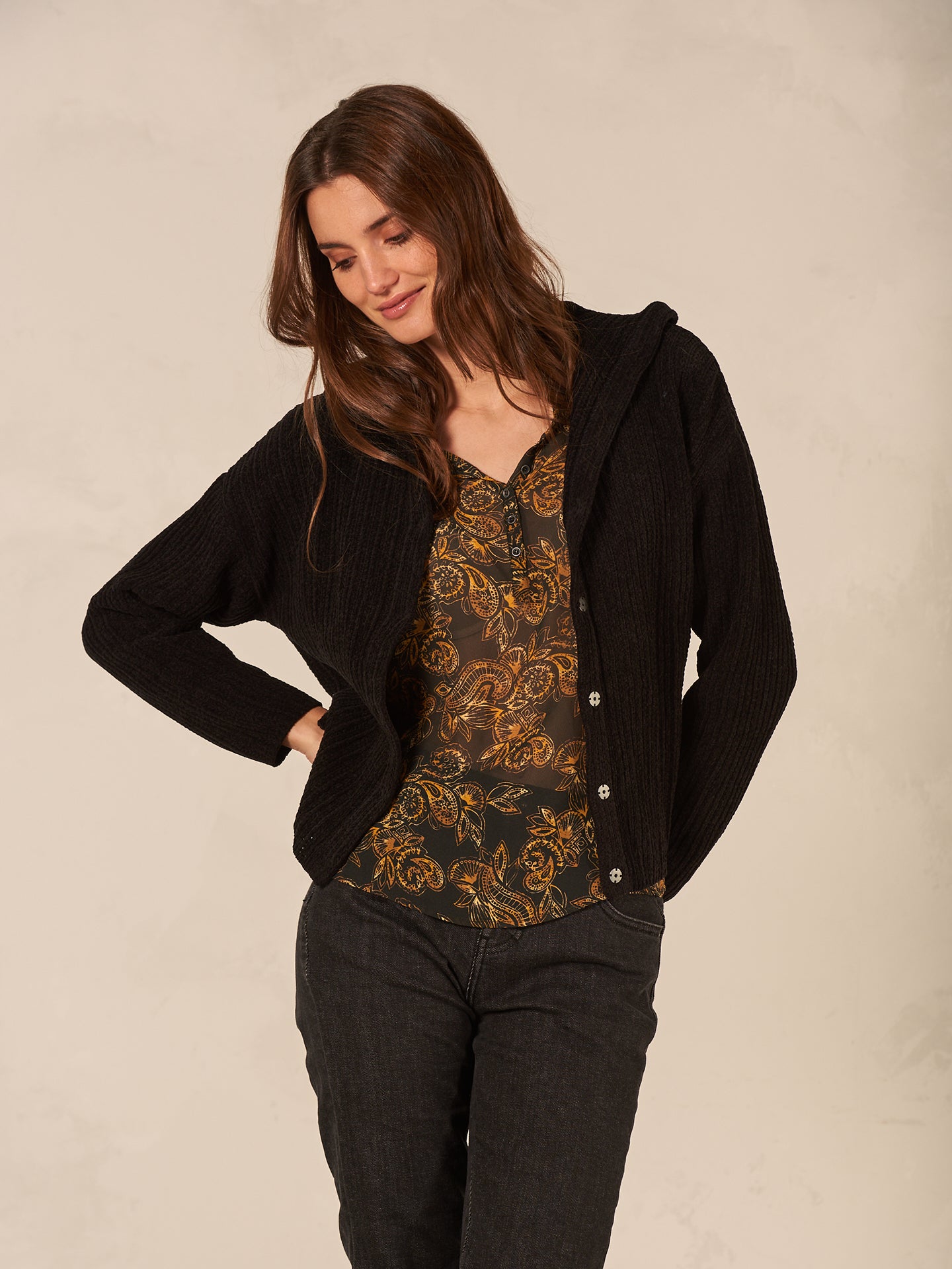 Strickjacke mit Kapuze