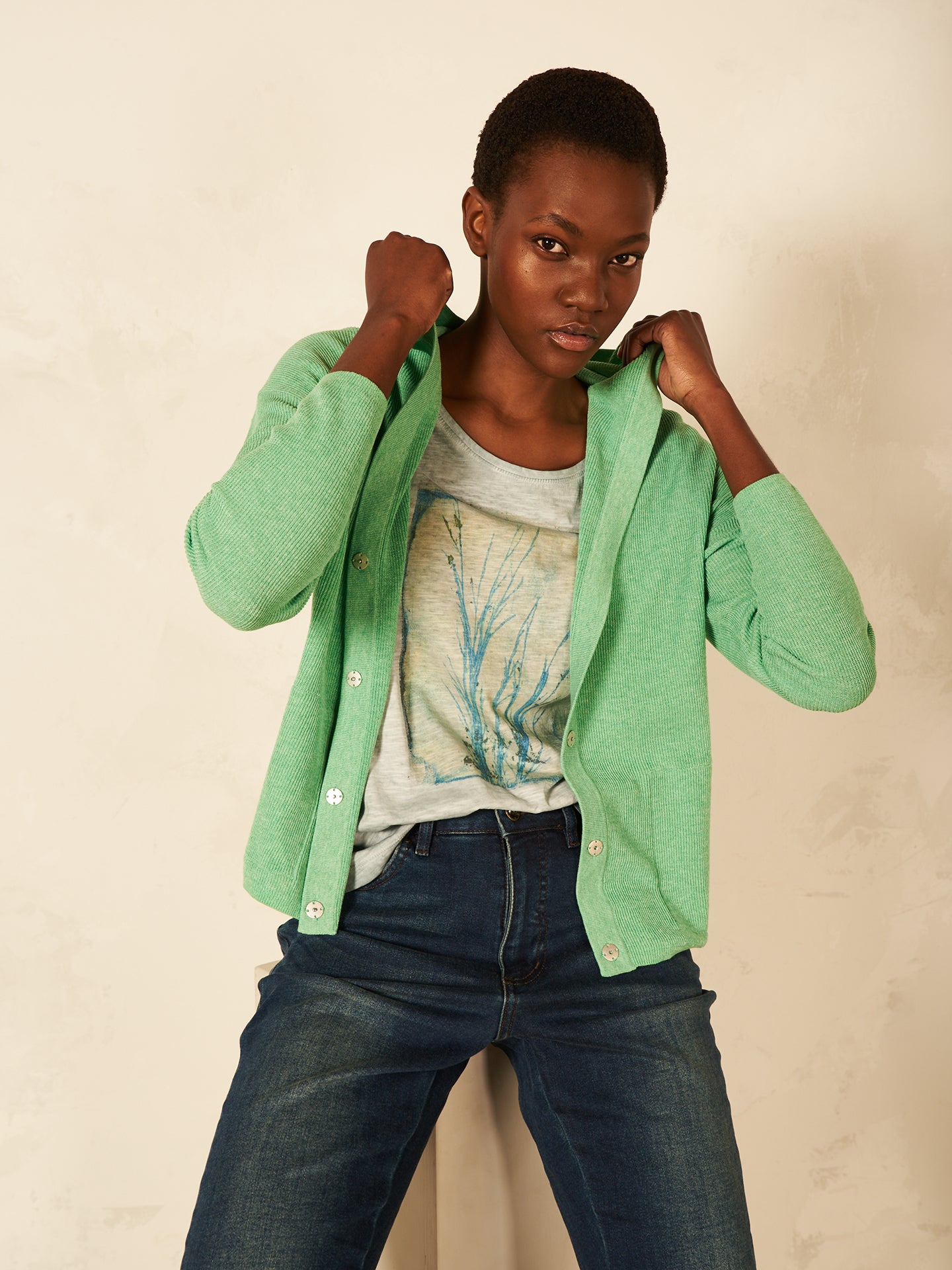 Strickjacke mit Kapuze