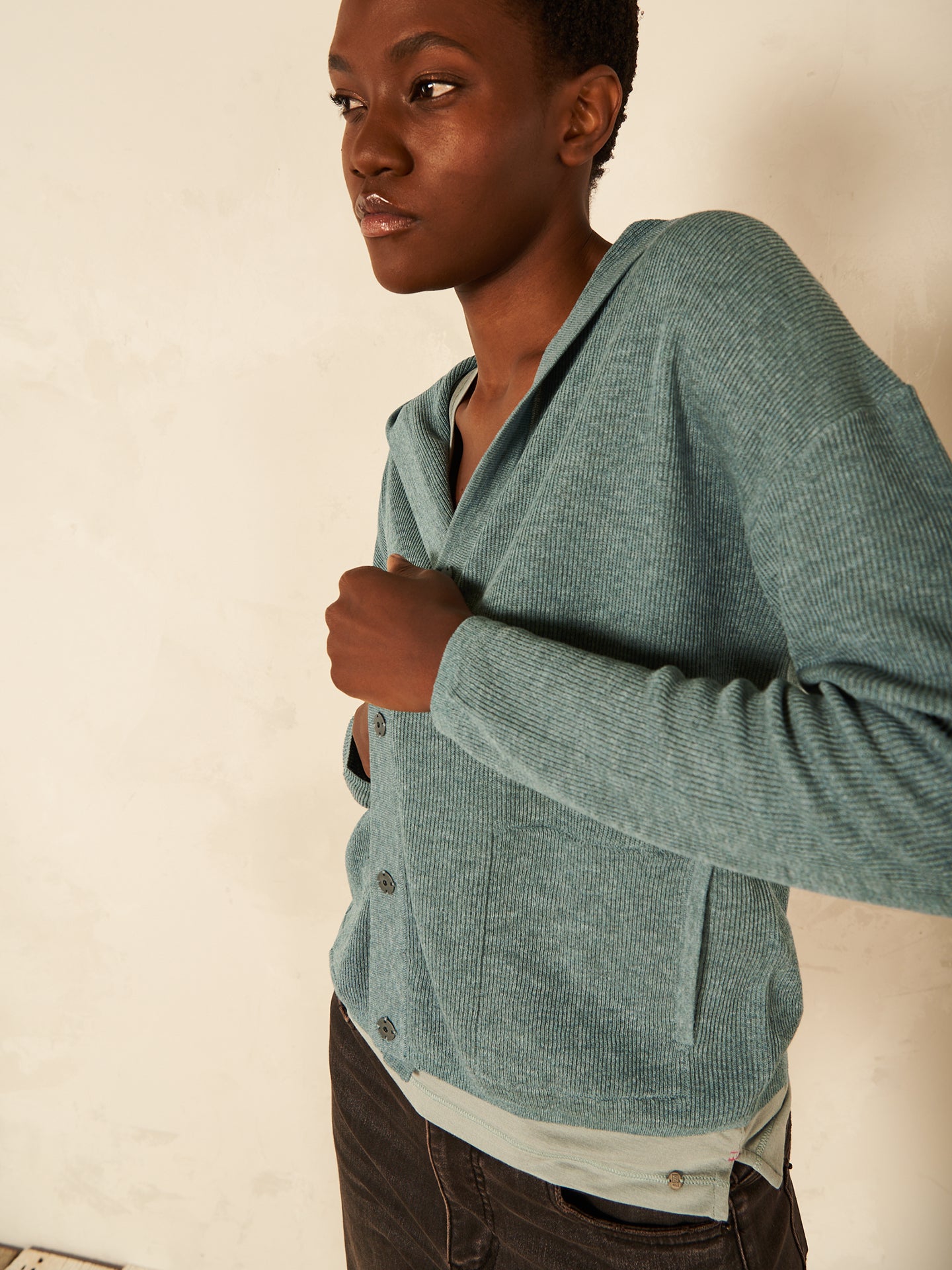 Strickjacke mit Kapuze