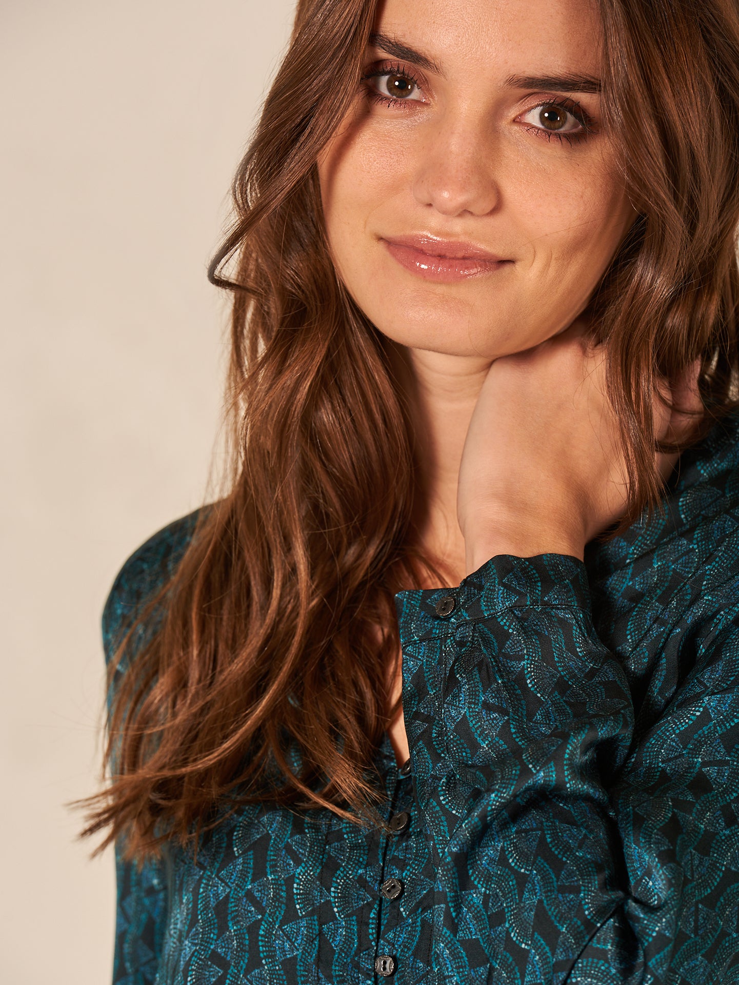 Bluse mit Stehkragen