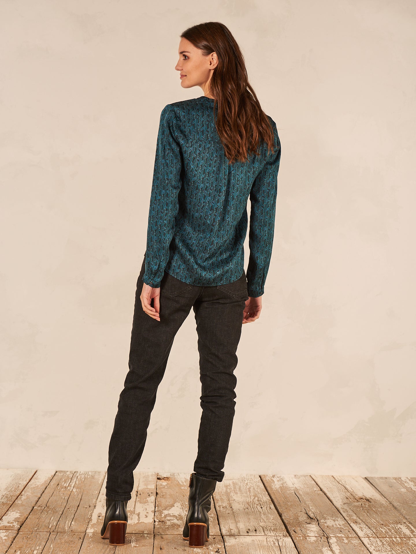 Bluse mit Stehkragen