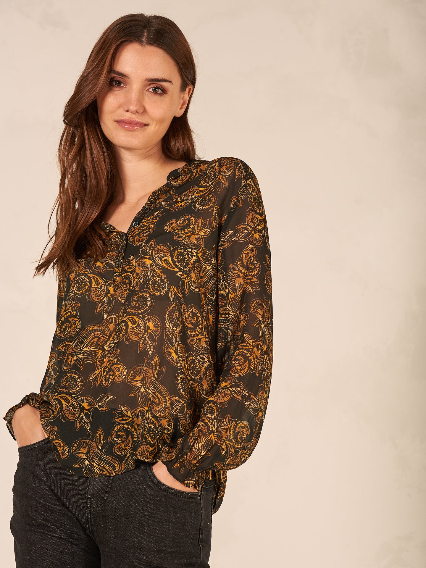 Bluse mit Knopfleiste