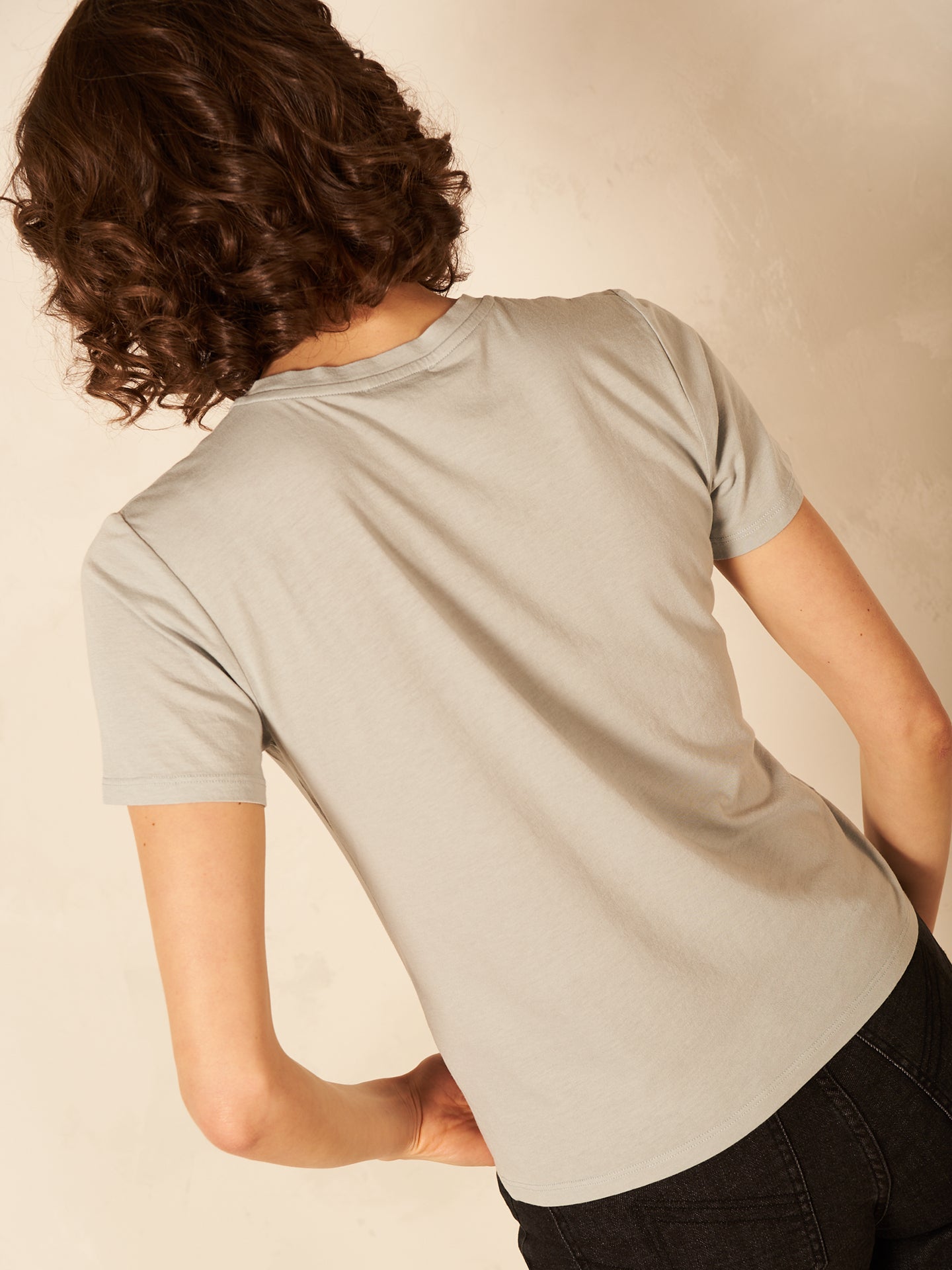 Round-neck shirt