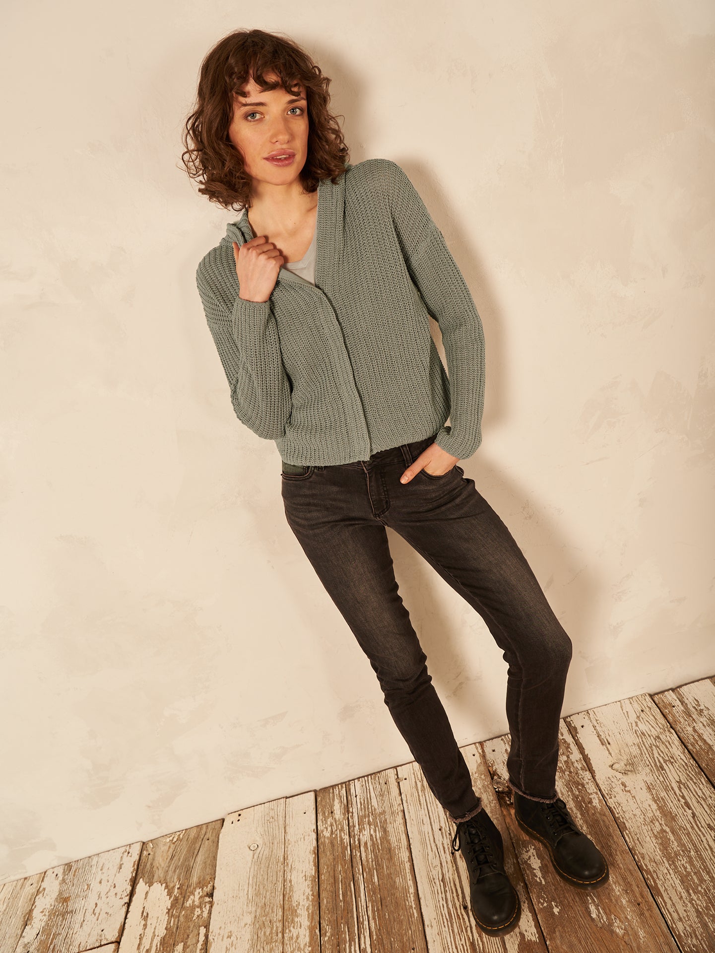 Strickjacke mit Kapuze