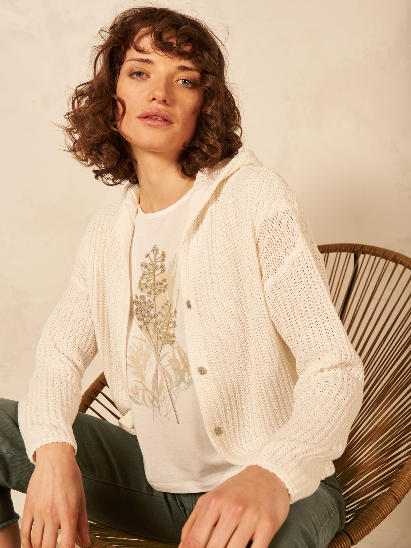 Strickjacke mit Kapuze