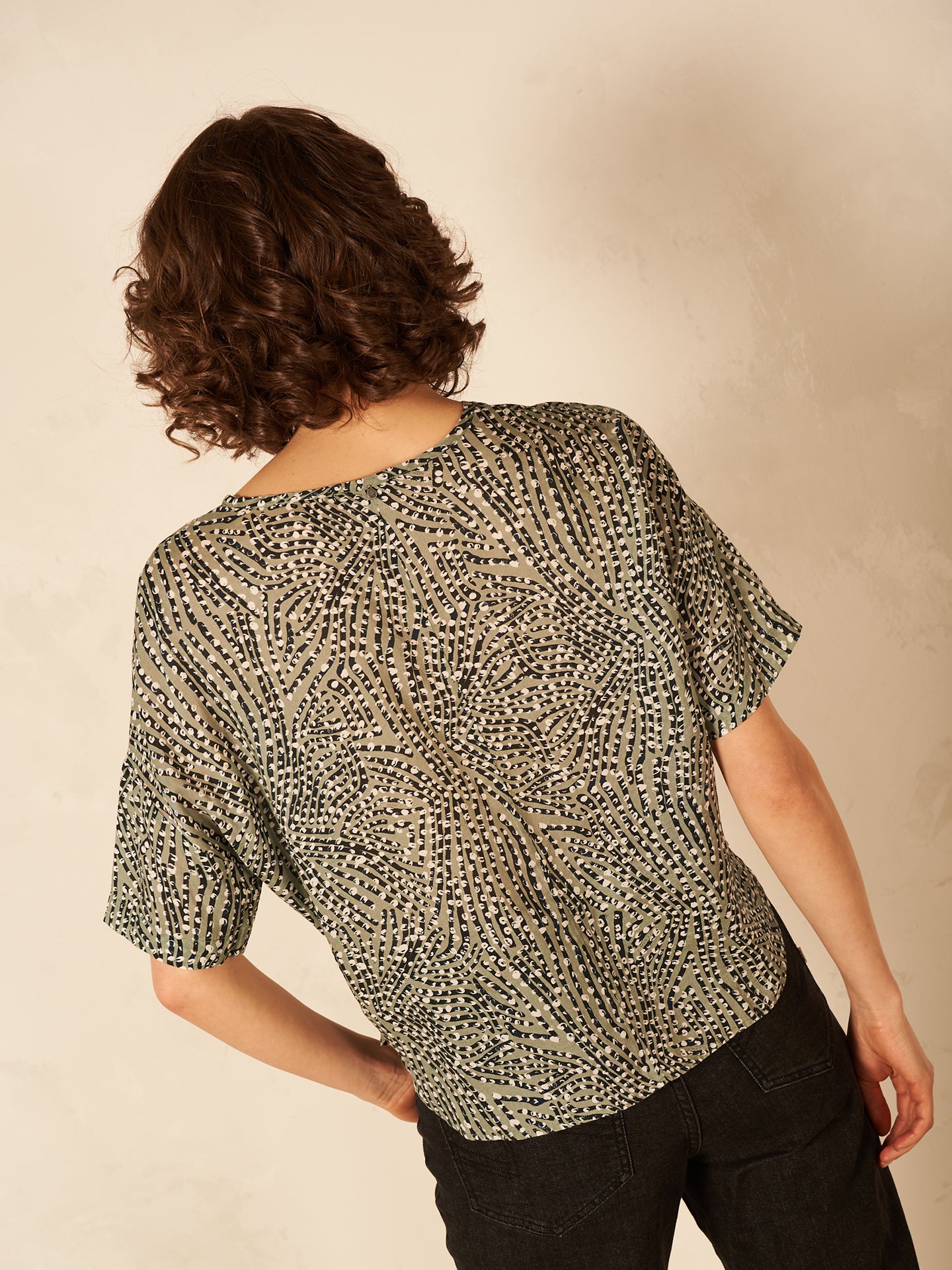 Bluse mit Rundhals