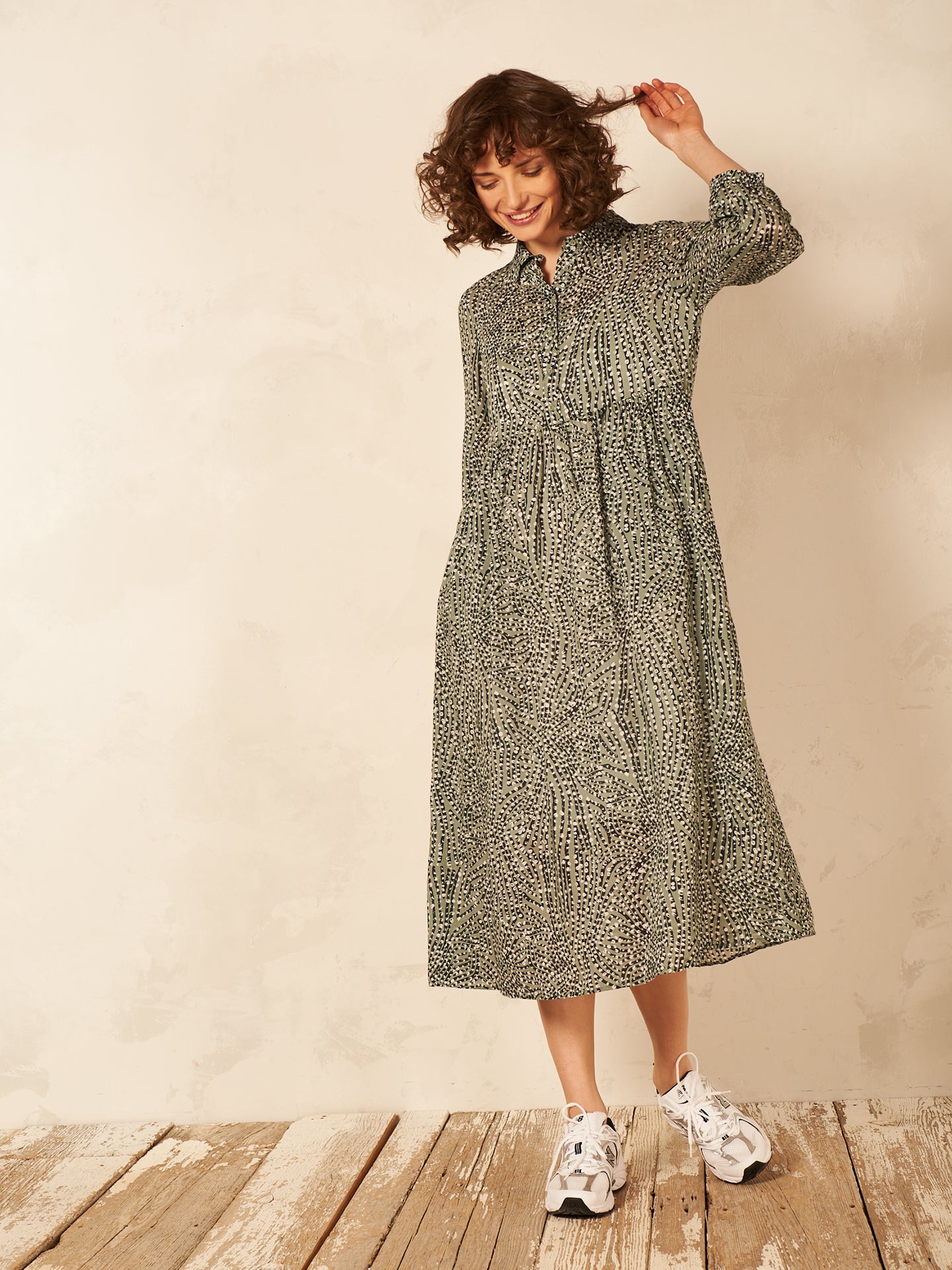 Kleid mit Kragen