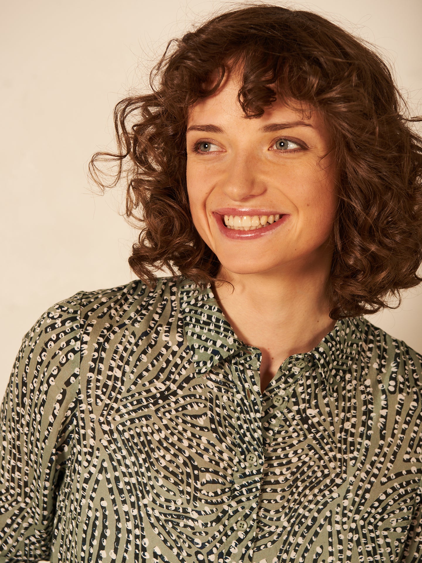 Kleid mit Kragen