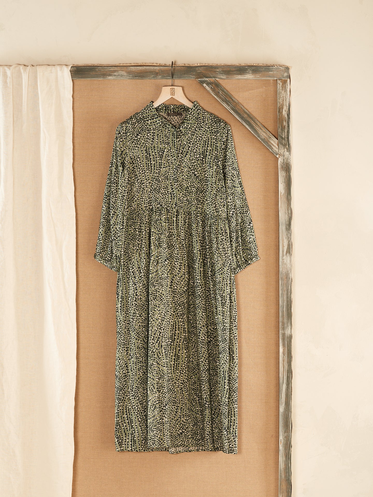 Kleid mit Kragen