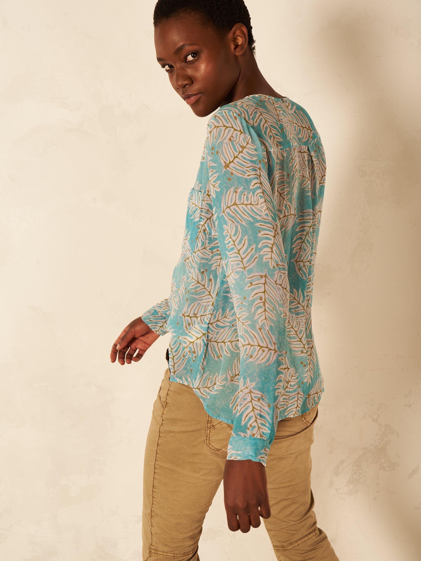 Bluse mit Knopfleiste