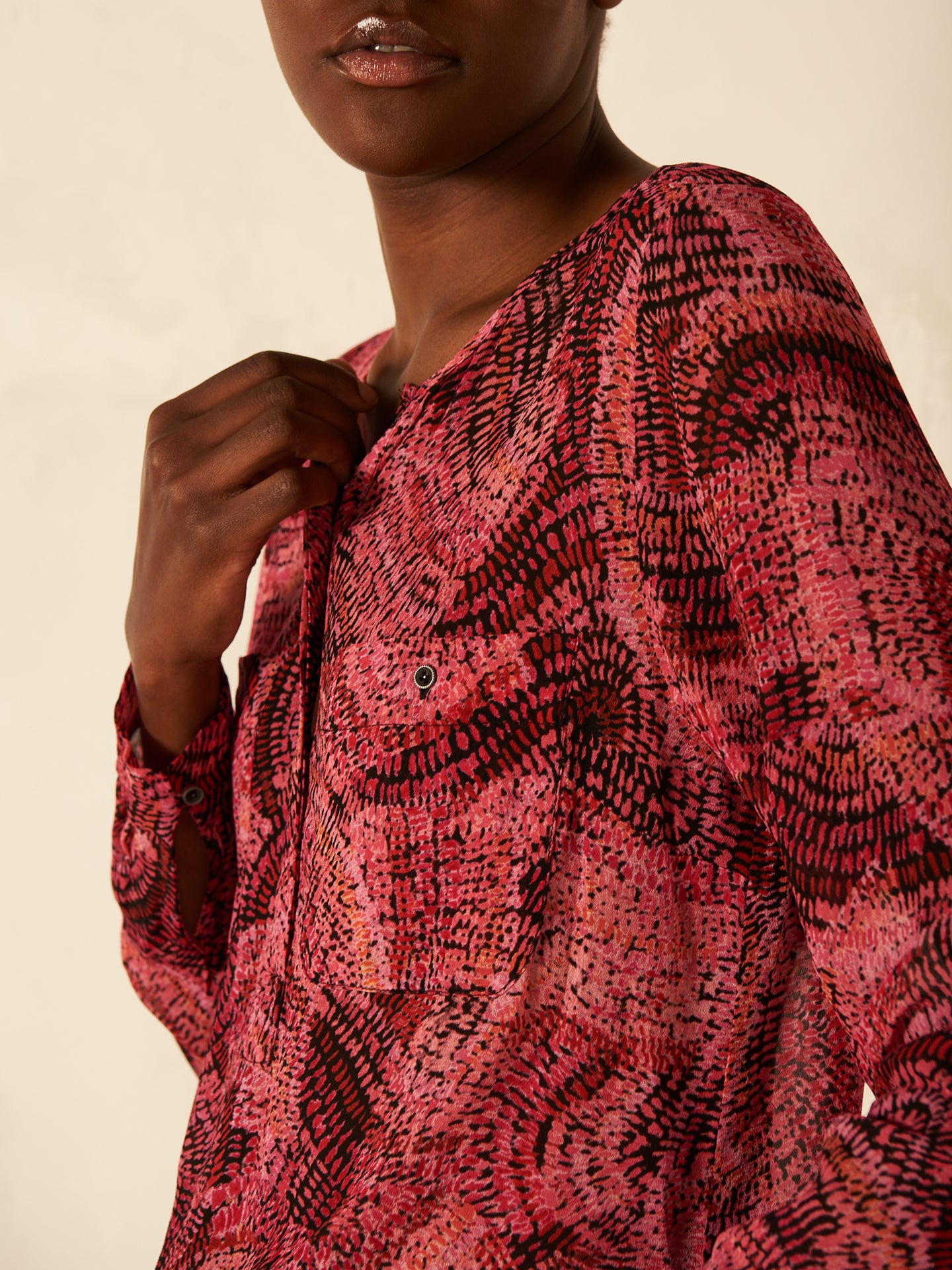 Bluse mit Knopfleiste