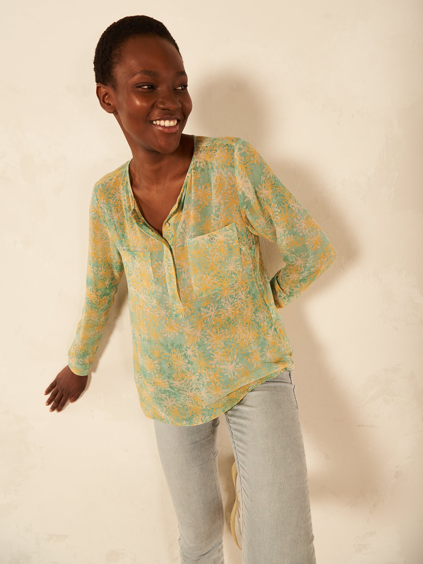 Bluse mit Knopfleiste