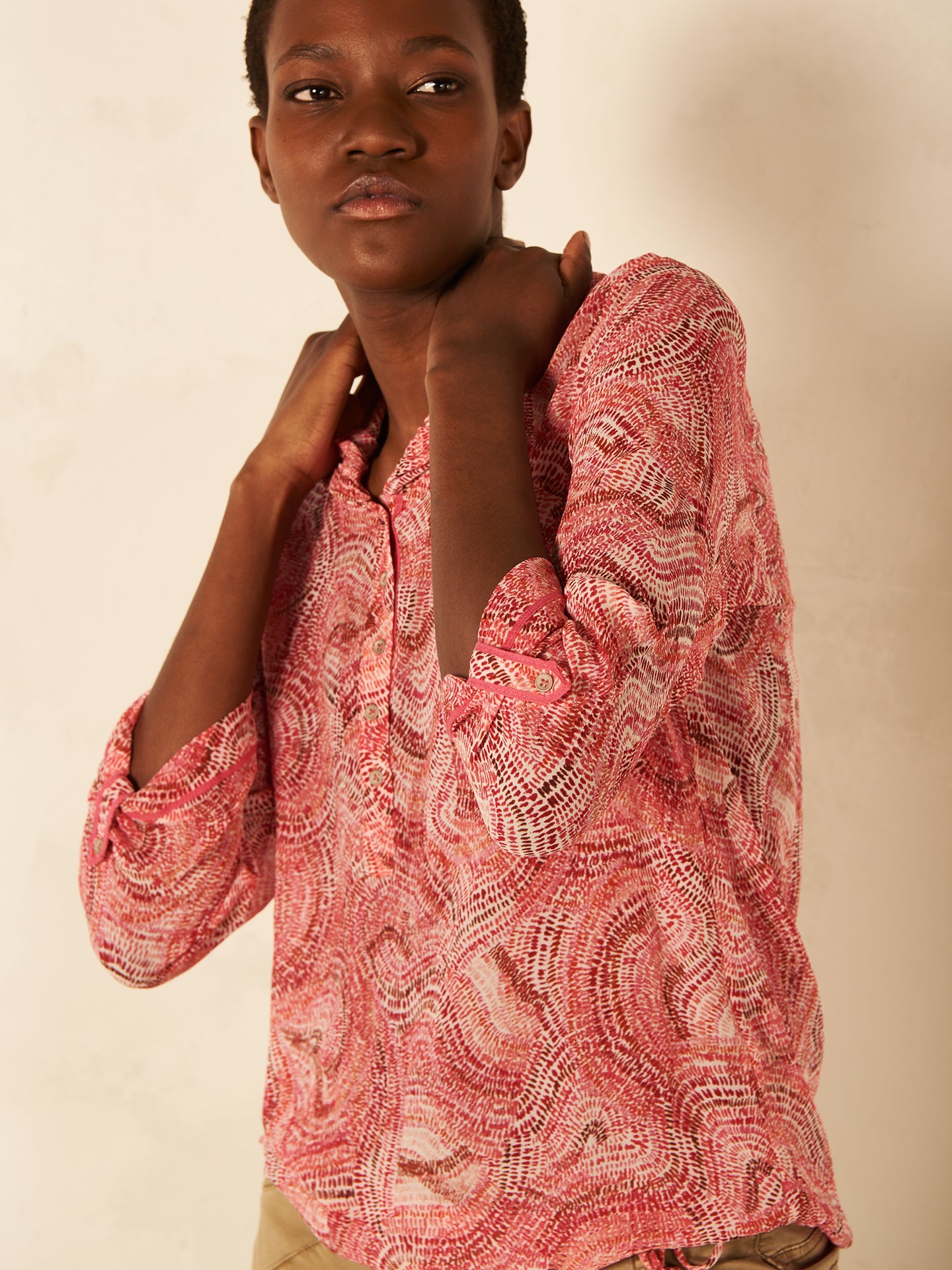 Bluse mit Kapuze