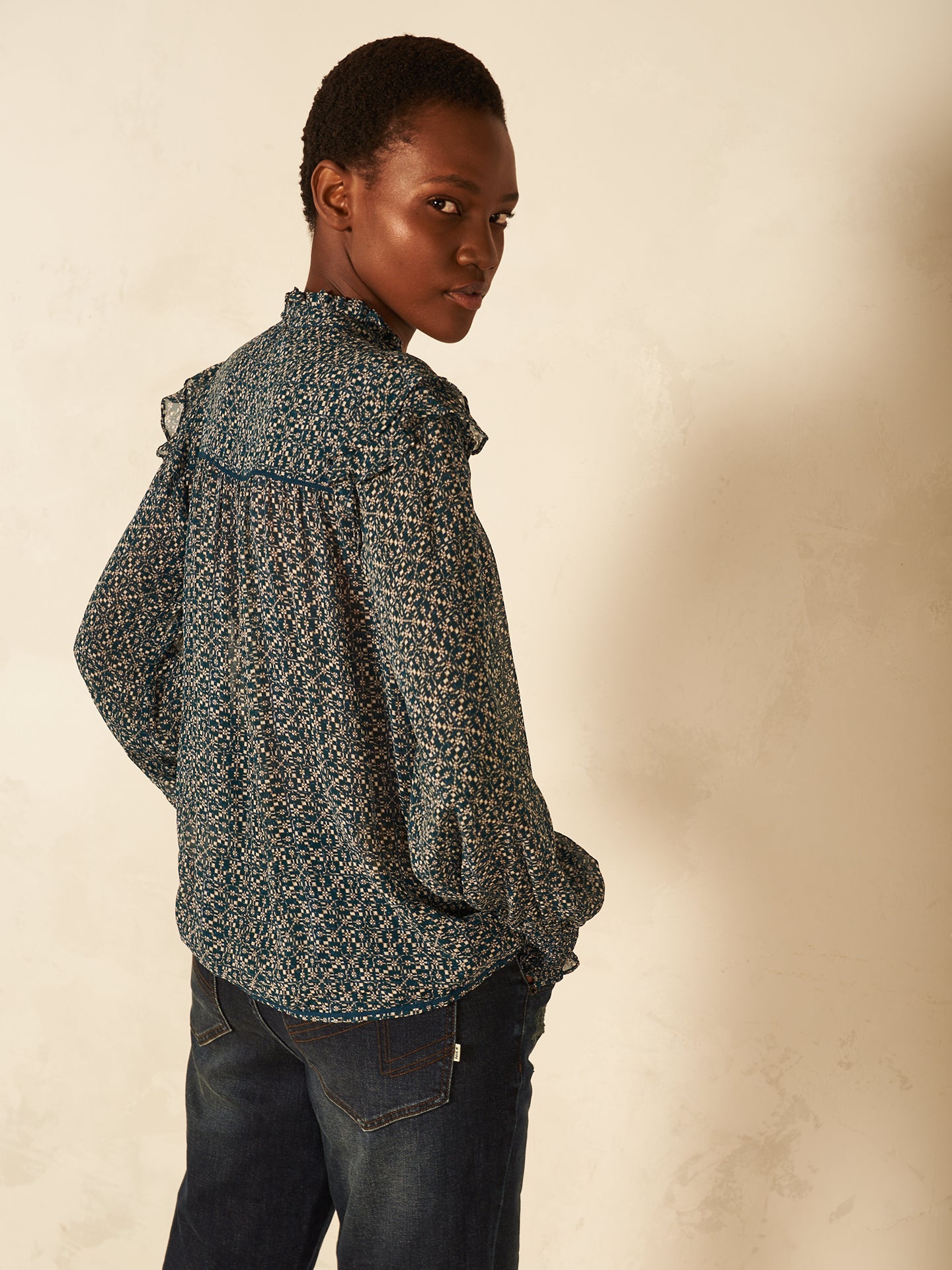 Bluse mit Rüschendetail