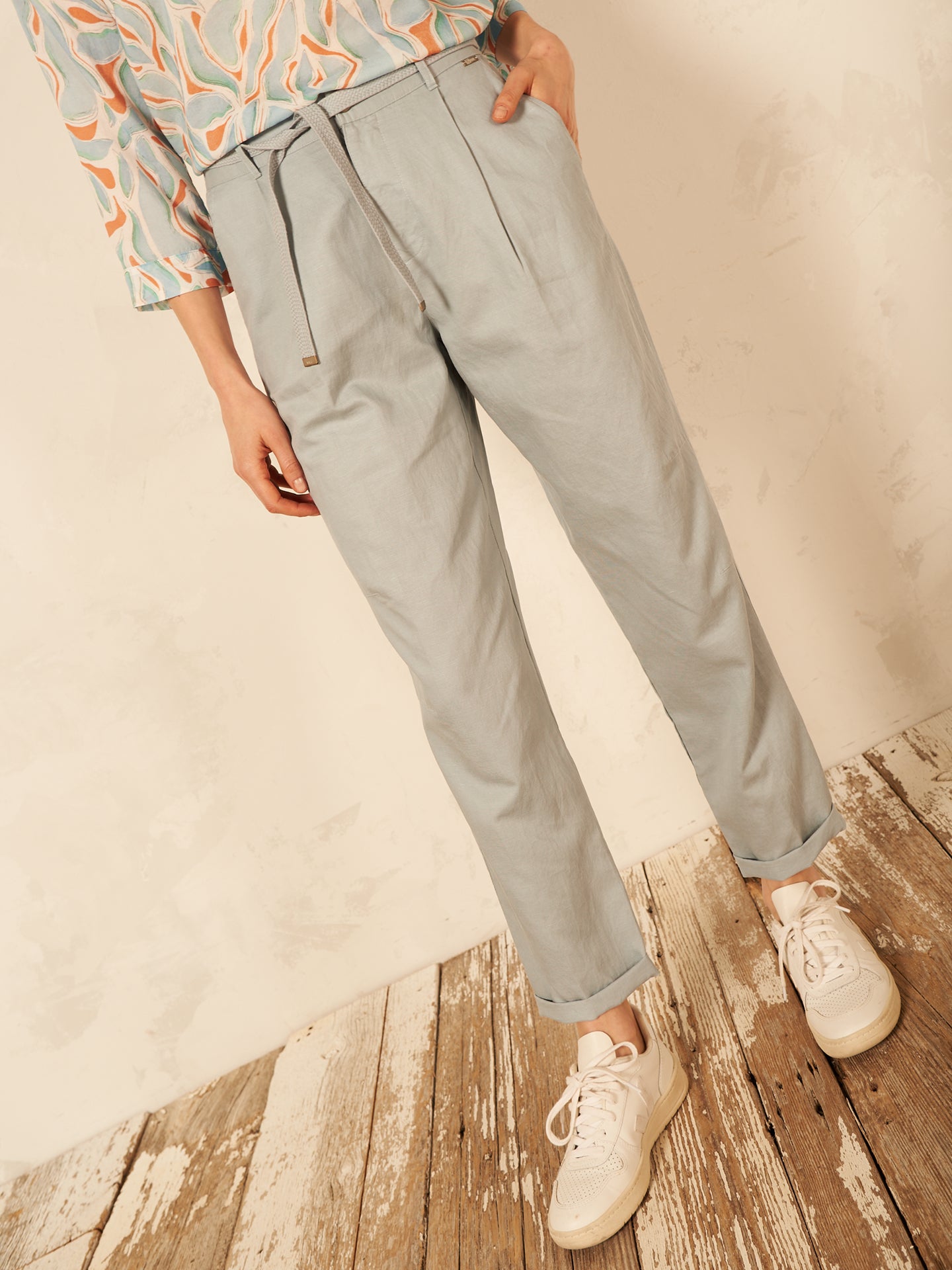 Pantaloni con cintura