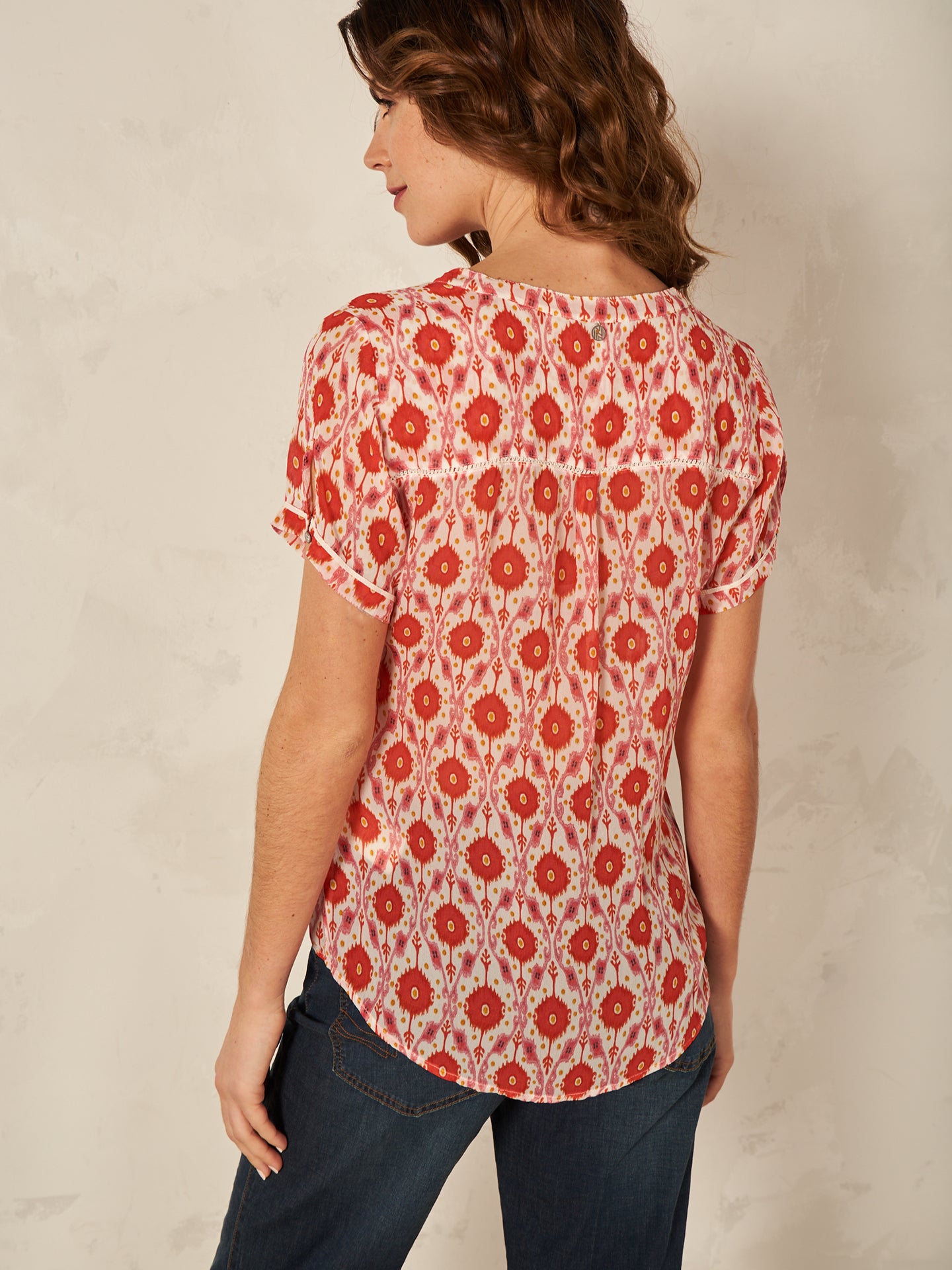 Blusa con scollo a V
