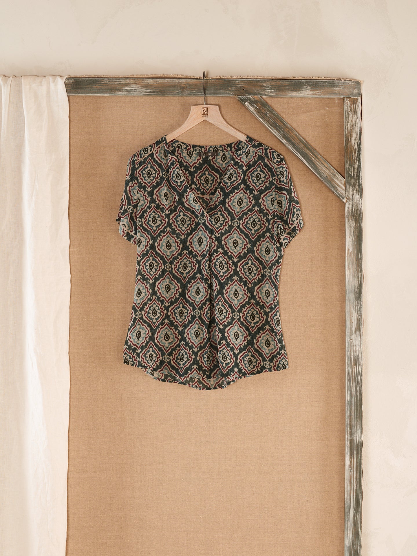 Blusa con scollo a V
