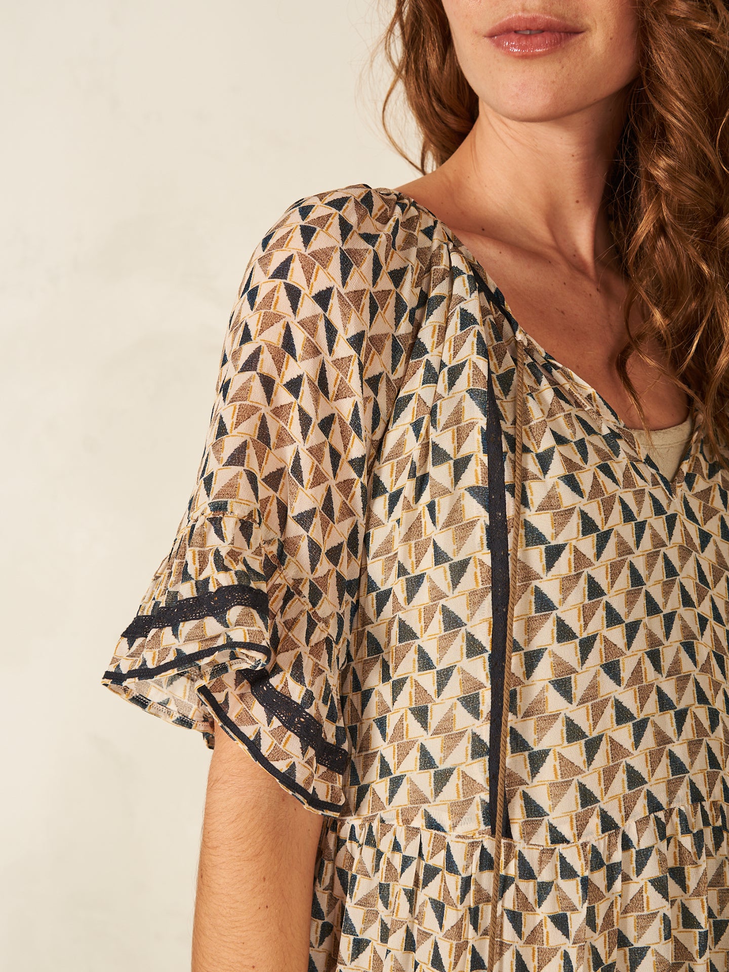 Kleid mit Volant