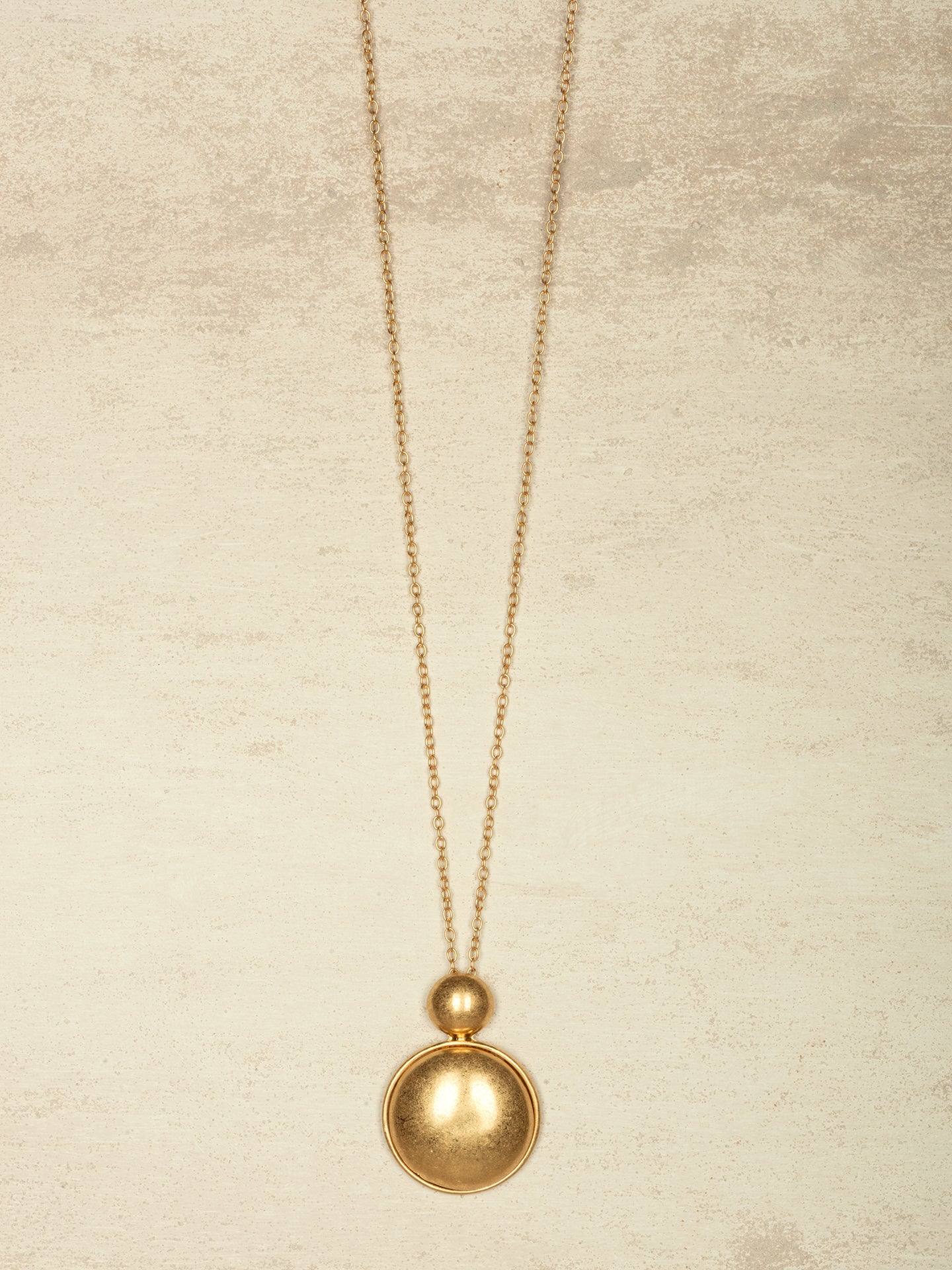 collier avec pendentif