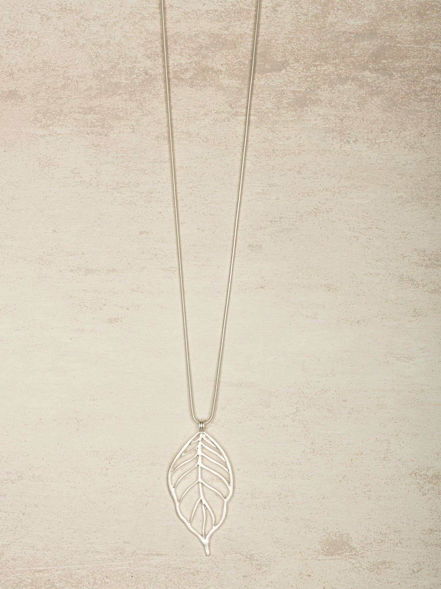 Necklace with pendant
