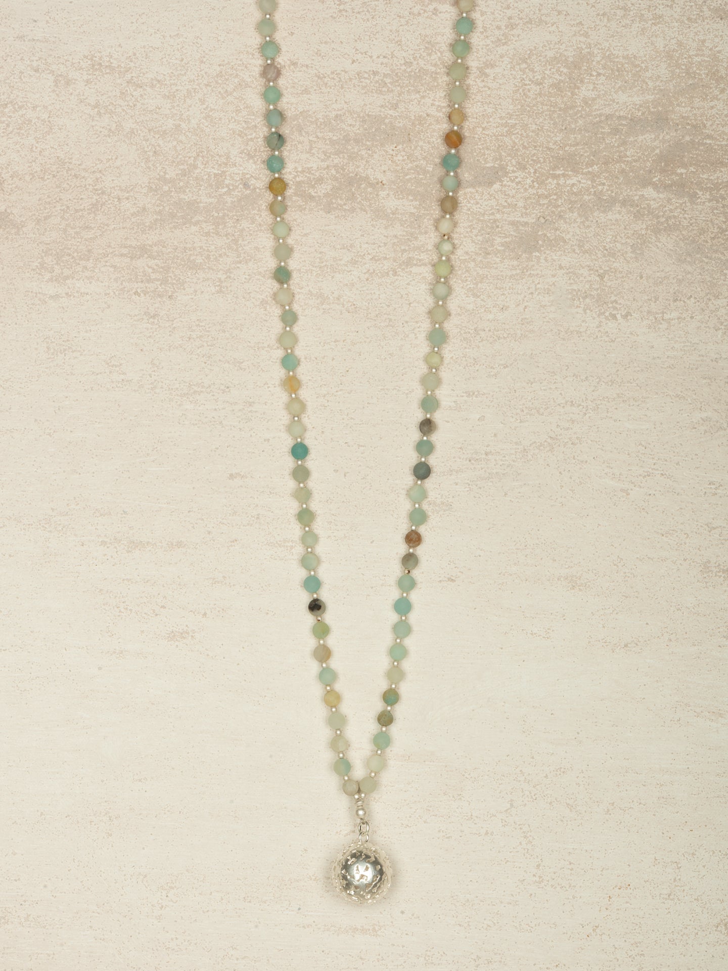 Necklace with pendant