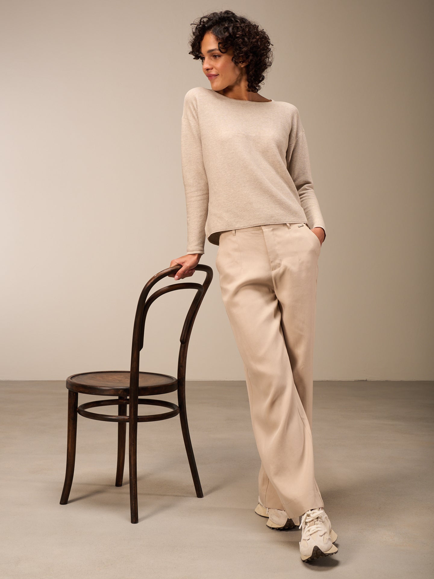 Maglione con scollo rotondo