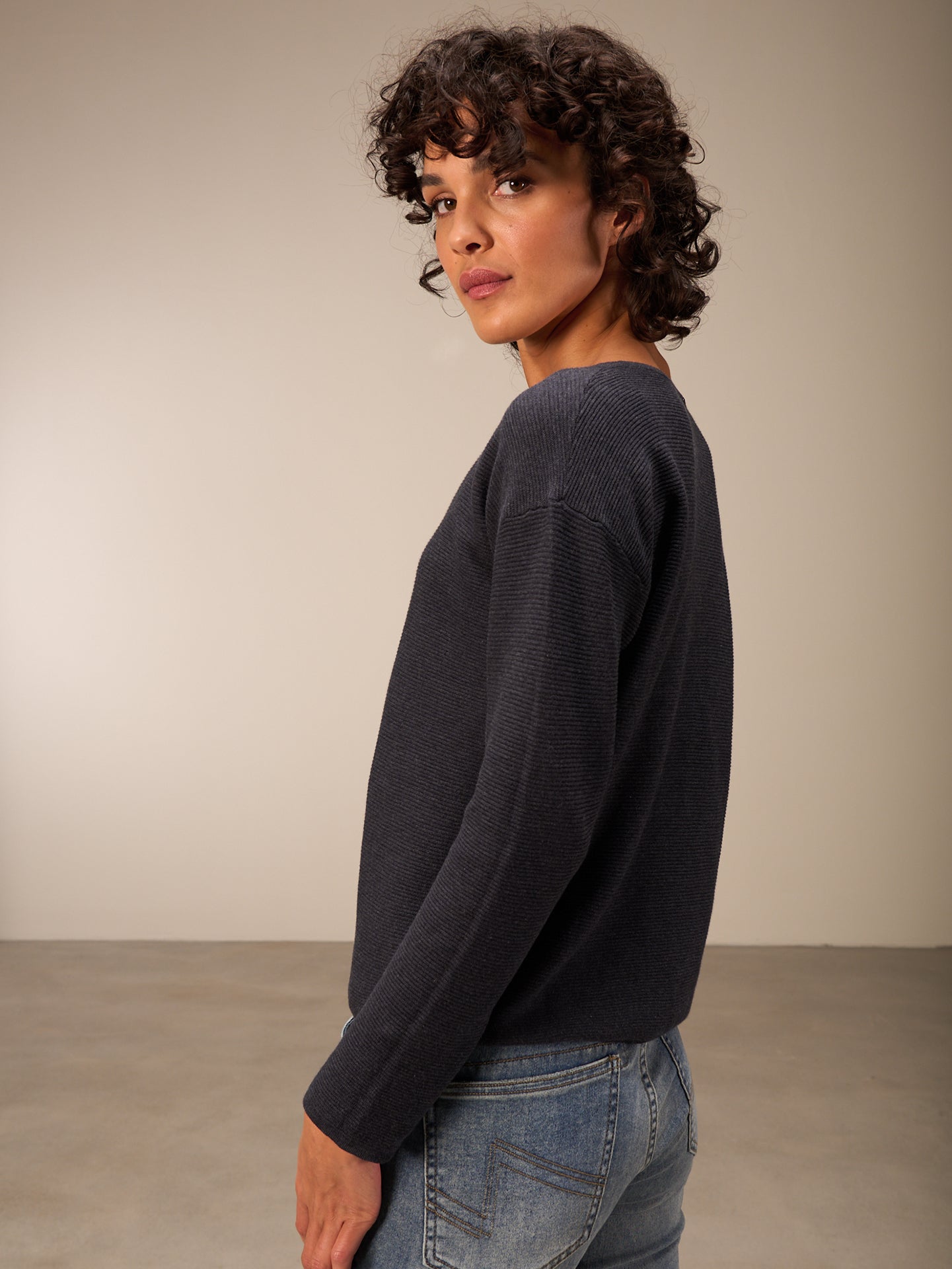 Maglione con scollo rotondo