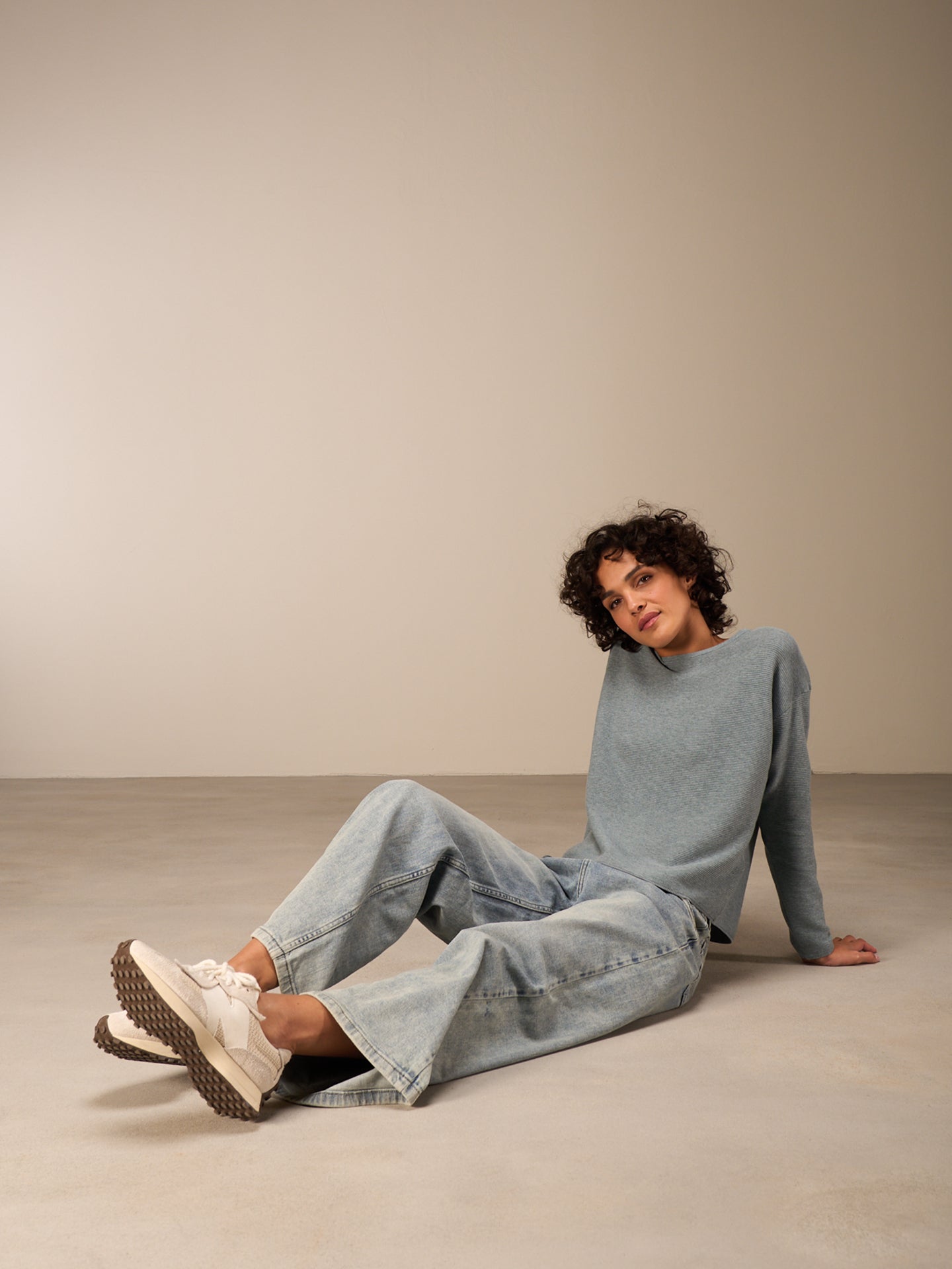 Maglione con scollo rotondo