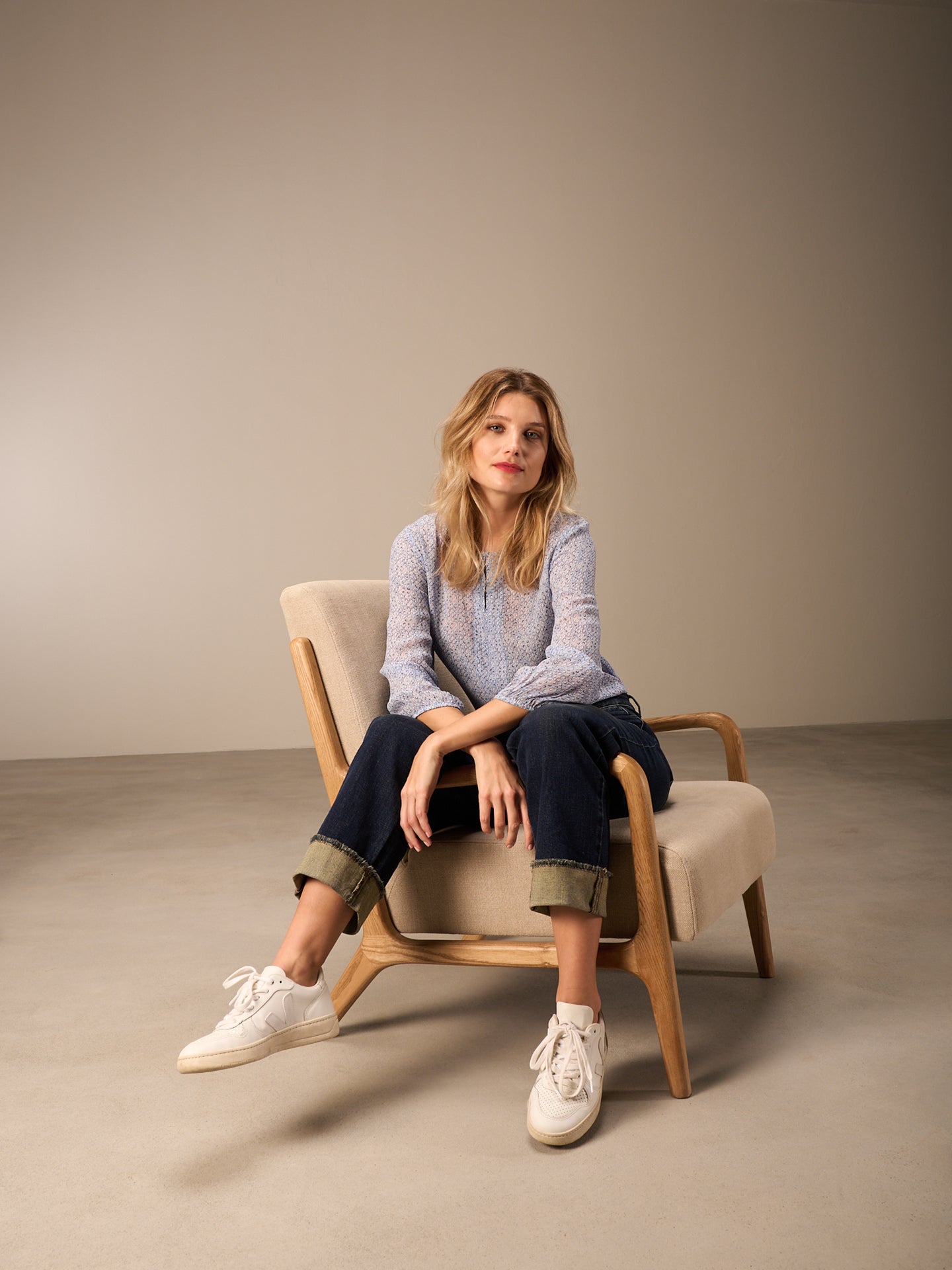 Blusa con scollo rotondo