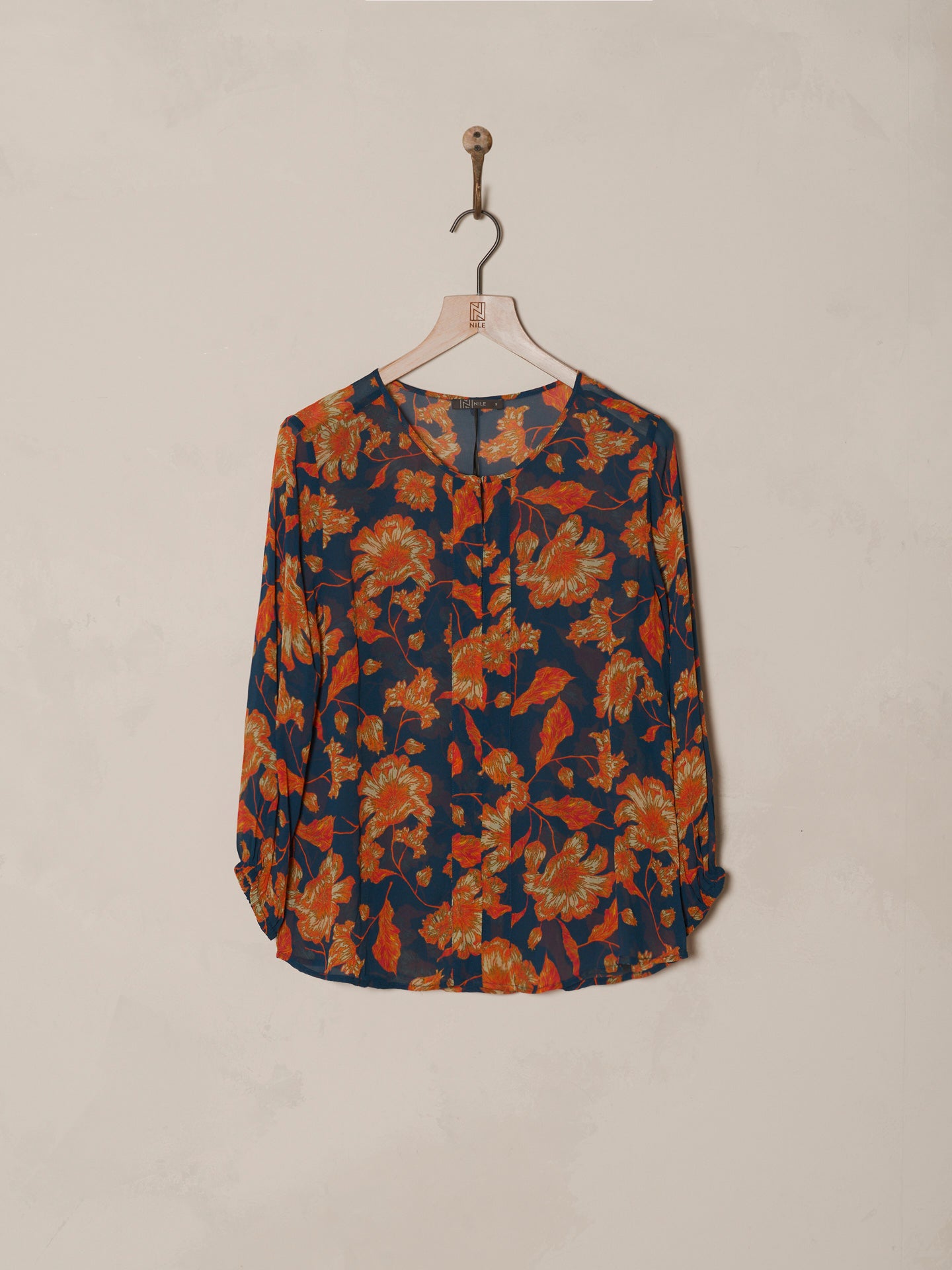 Blusa con scollo rotondo