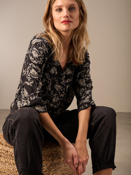 Blusa con maniche a 3/4