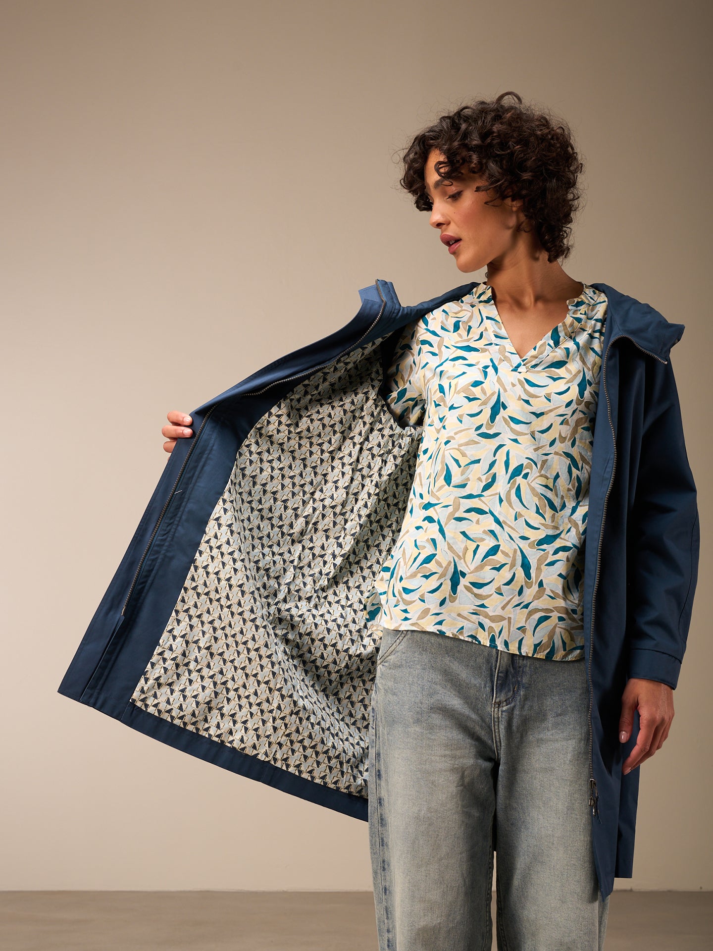 Water-repellent coat