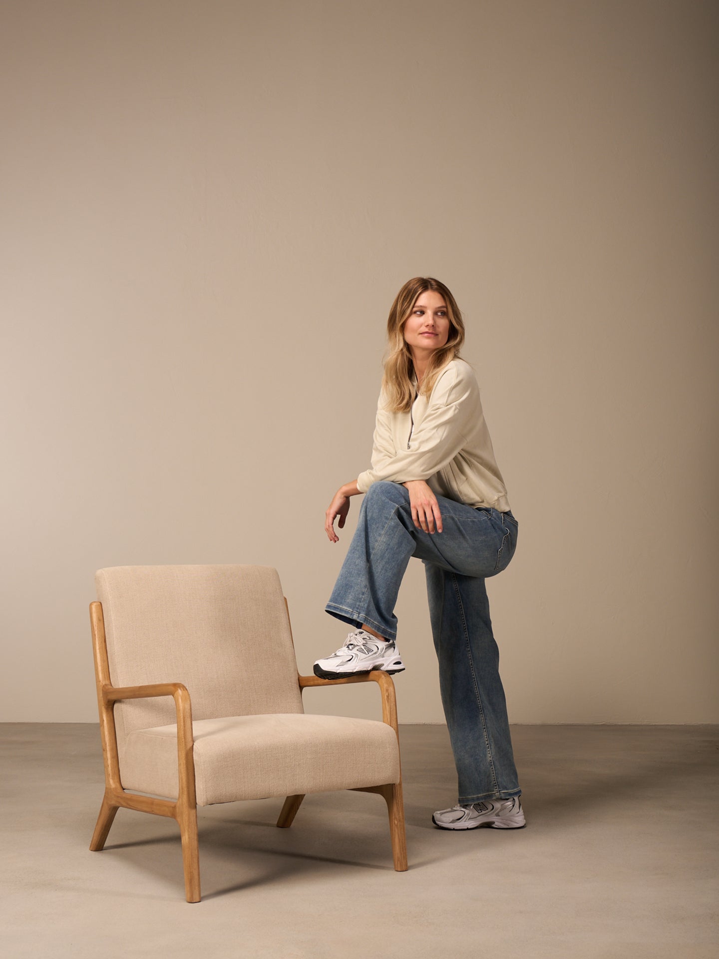 Wide-leg jeans