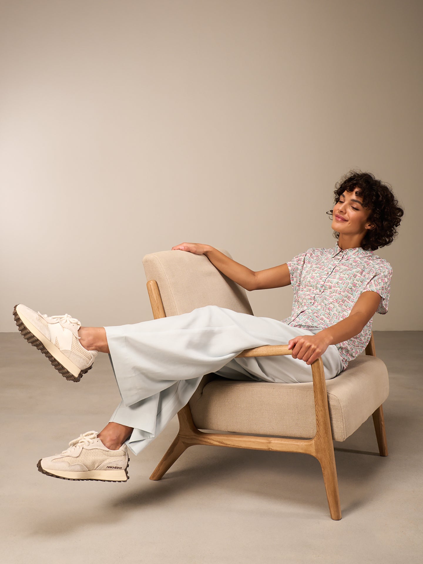 Blusa con abbottonatura