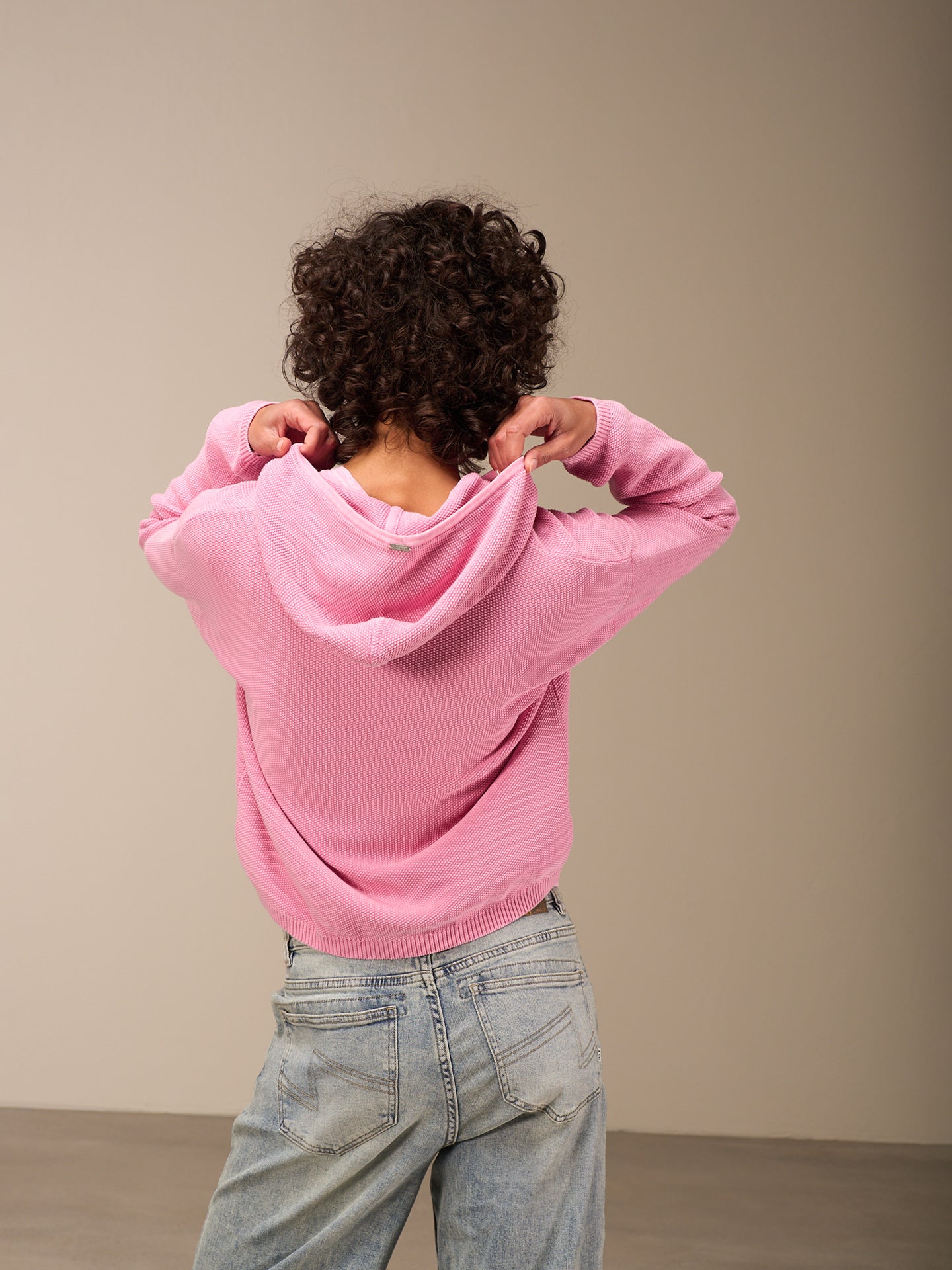 Giacca in maglia con cappuccio