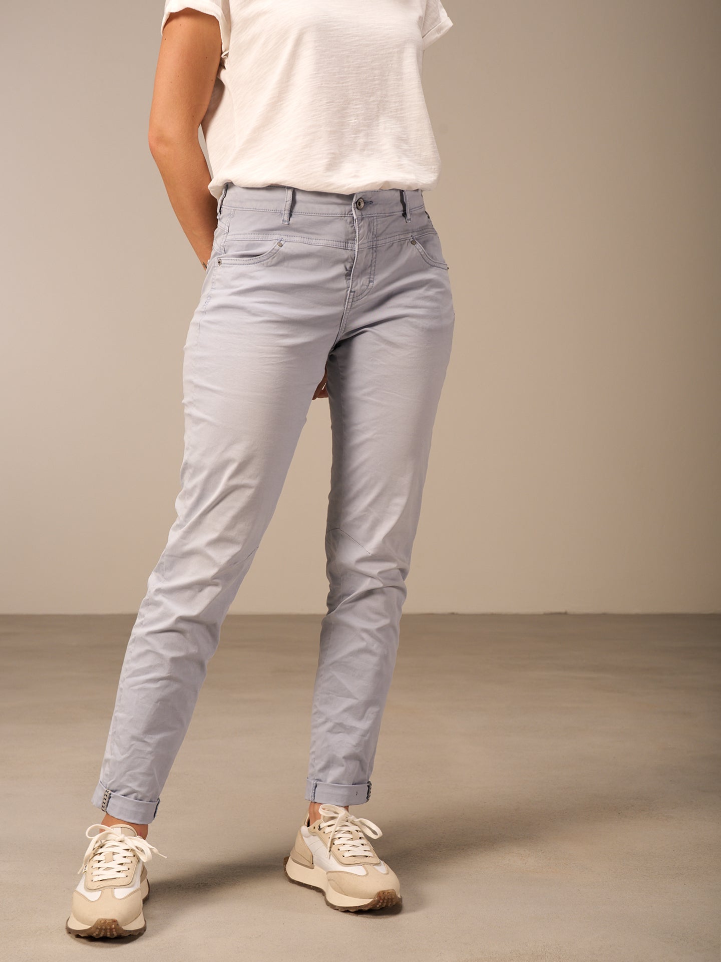 pantalon tapered