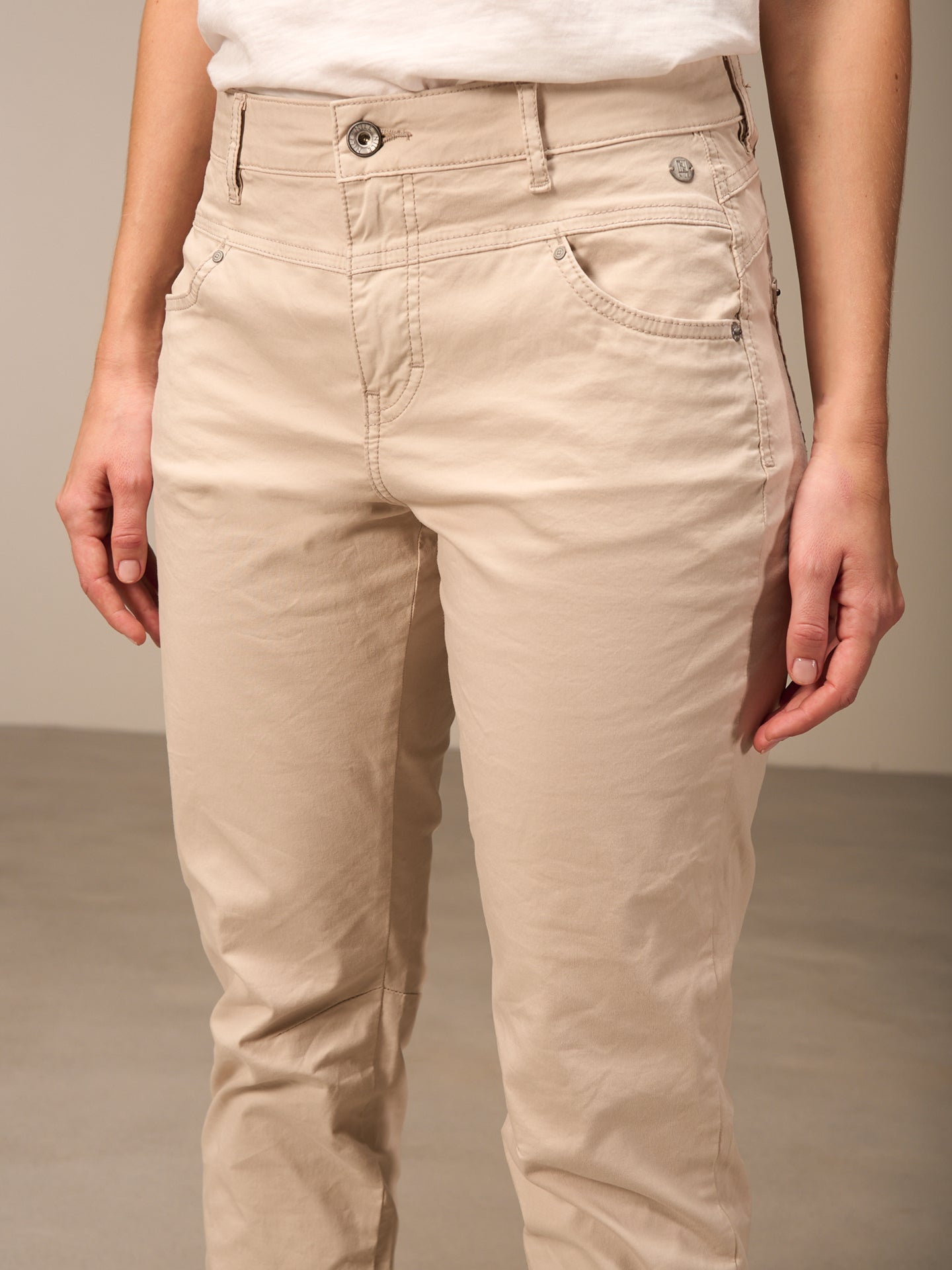 pantalon tapered
