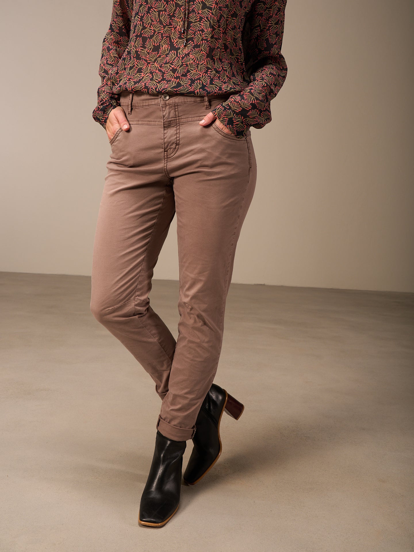 pantalon tapered