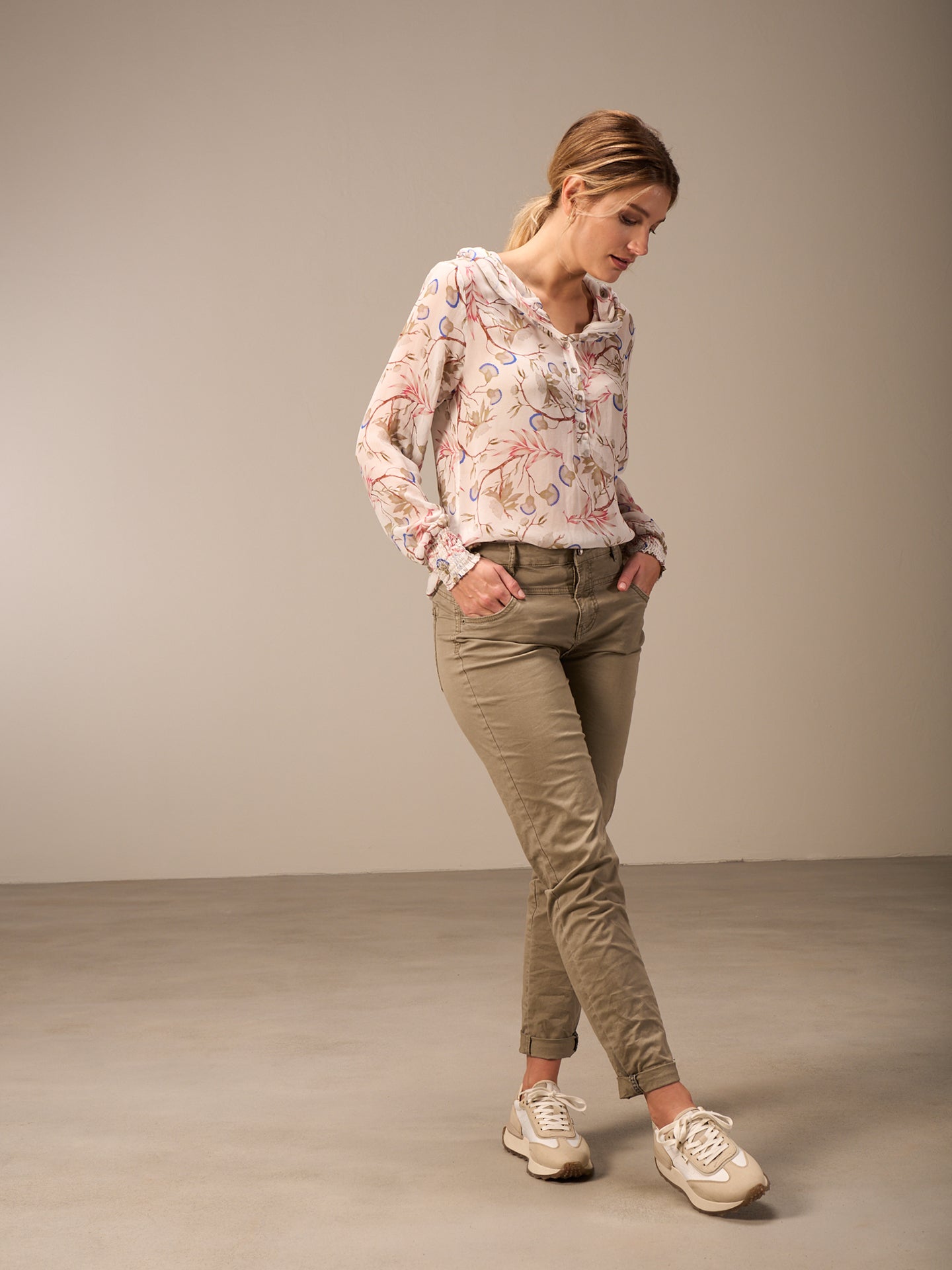 pantalon tapered