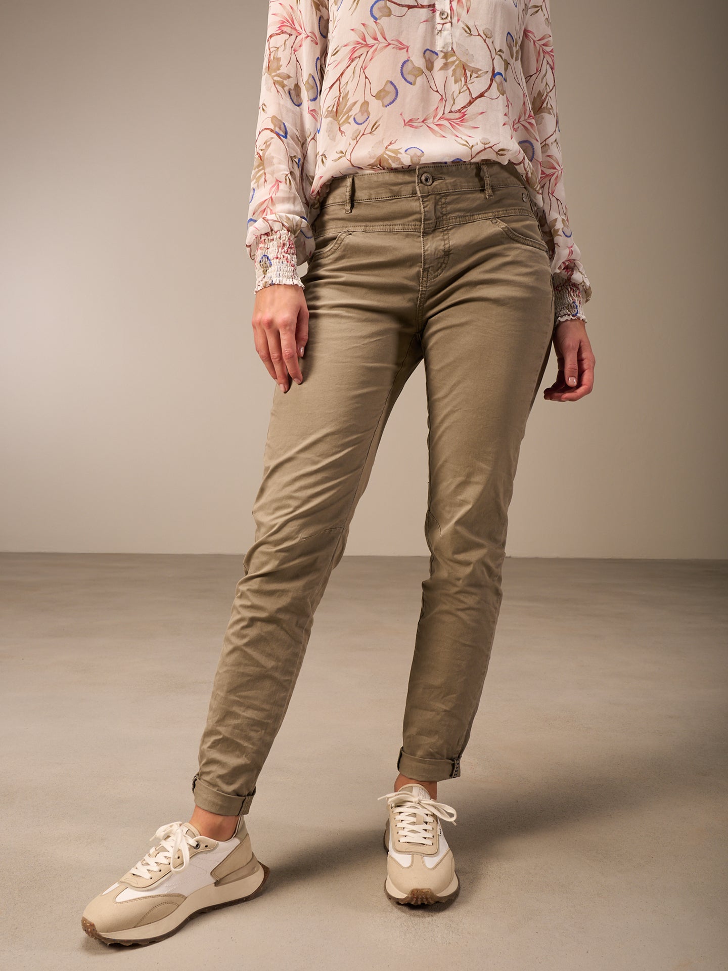 pantalon tapered