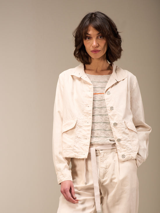 Jacke mit Kopfverschluss
