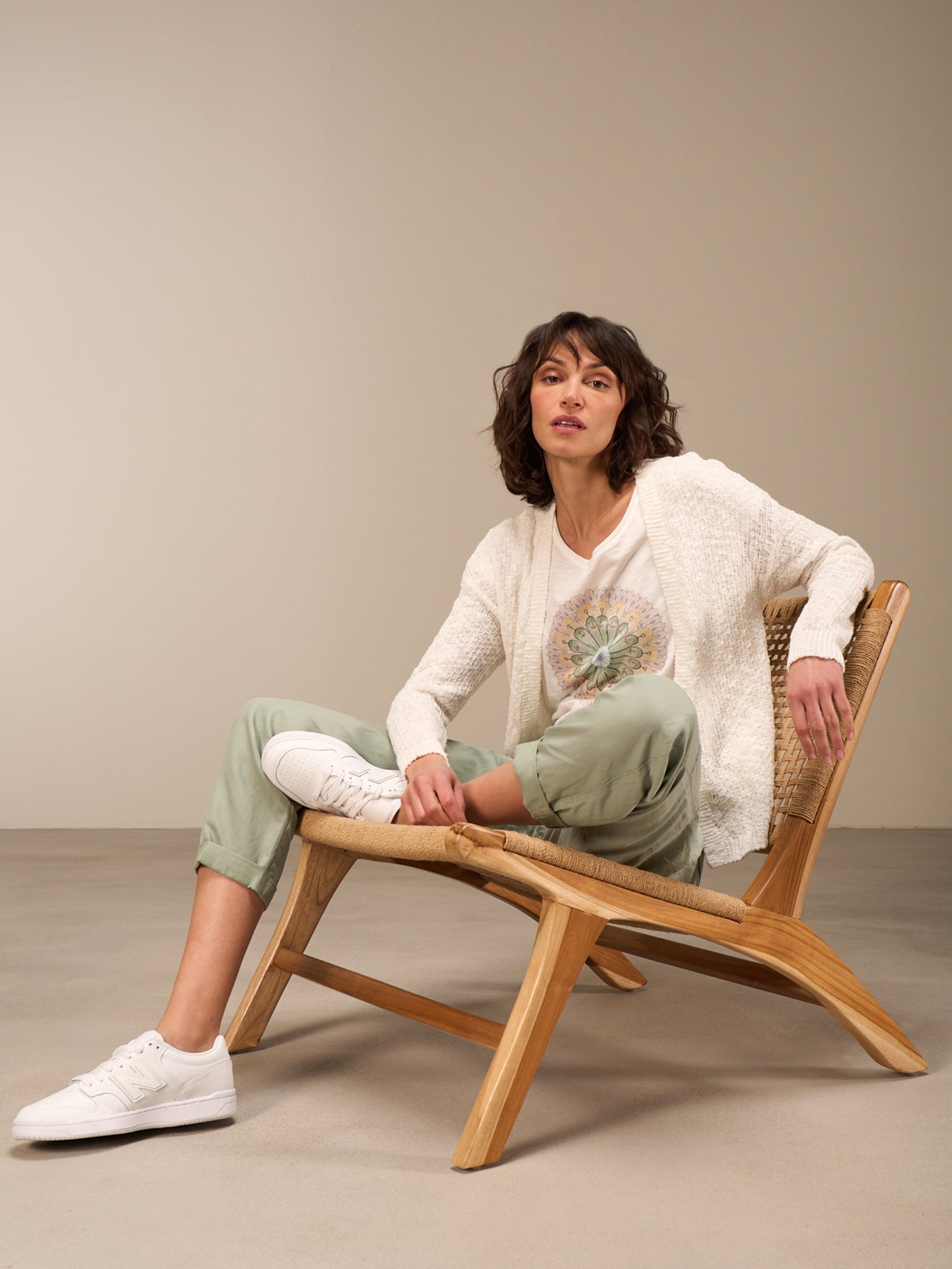 Strickjacke mit V-Ausschnitt