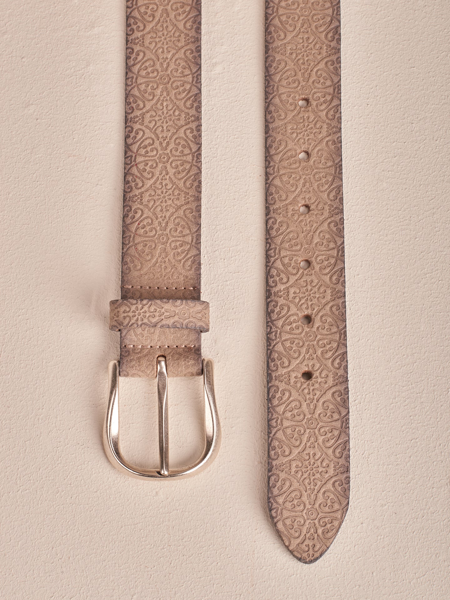 ceinture avec motif en relief