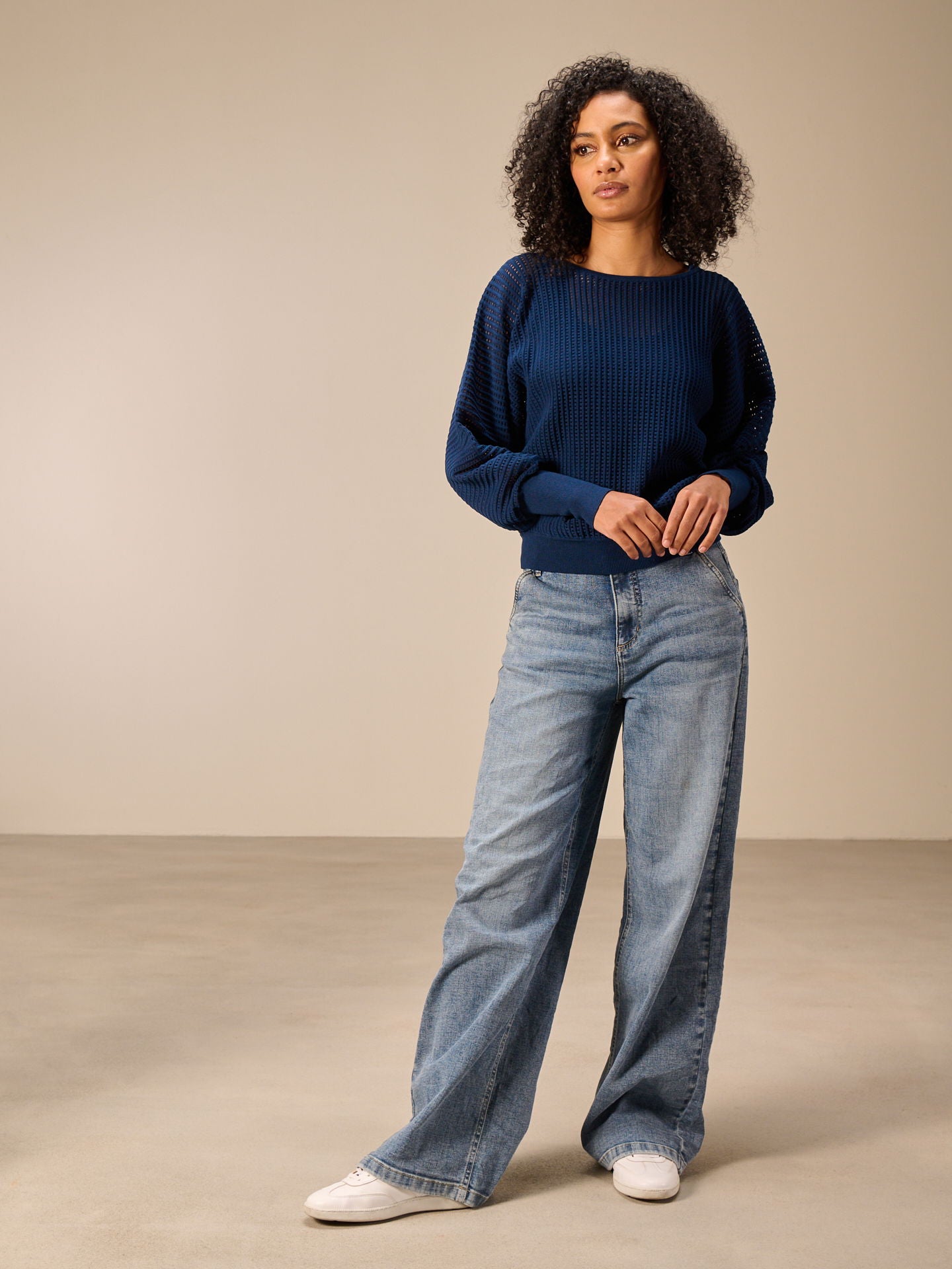 F26016_dark ocean_2.jpg