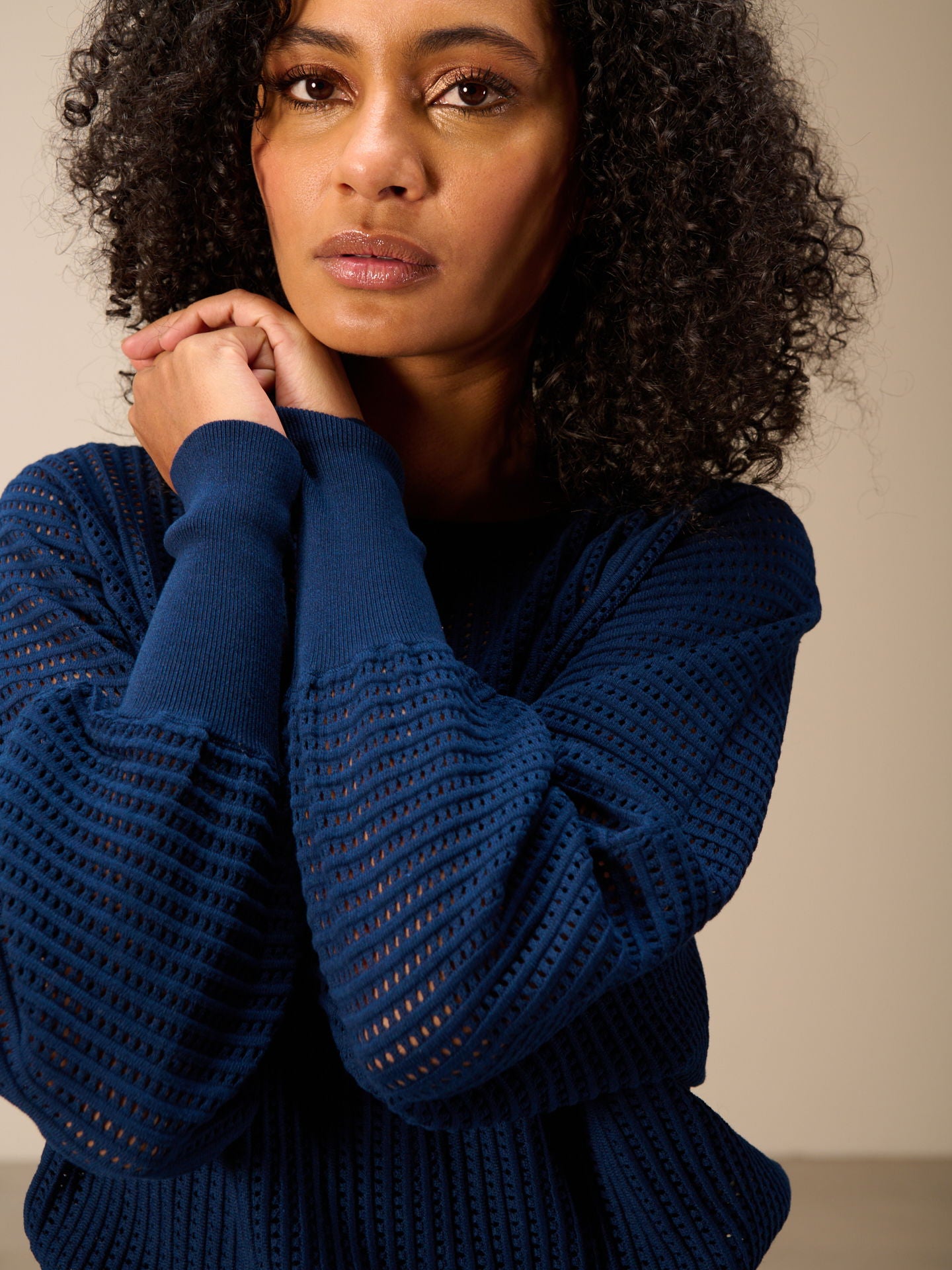 F26016_dark ocean_3.jpg